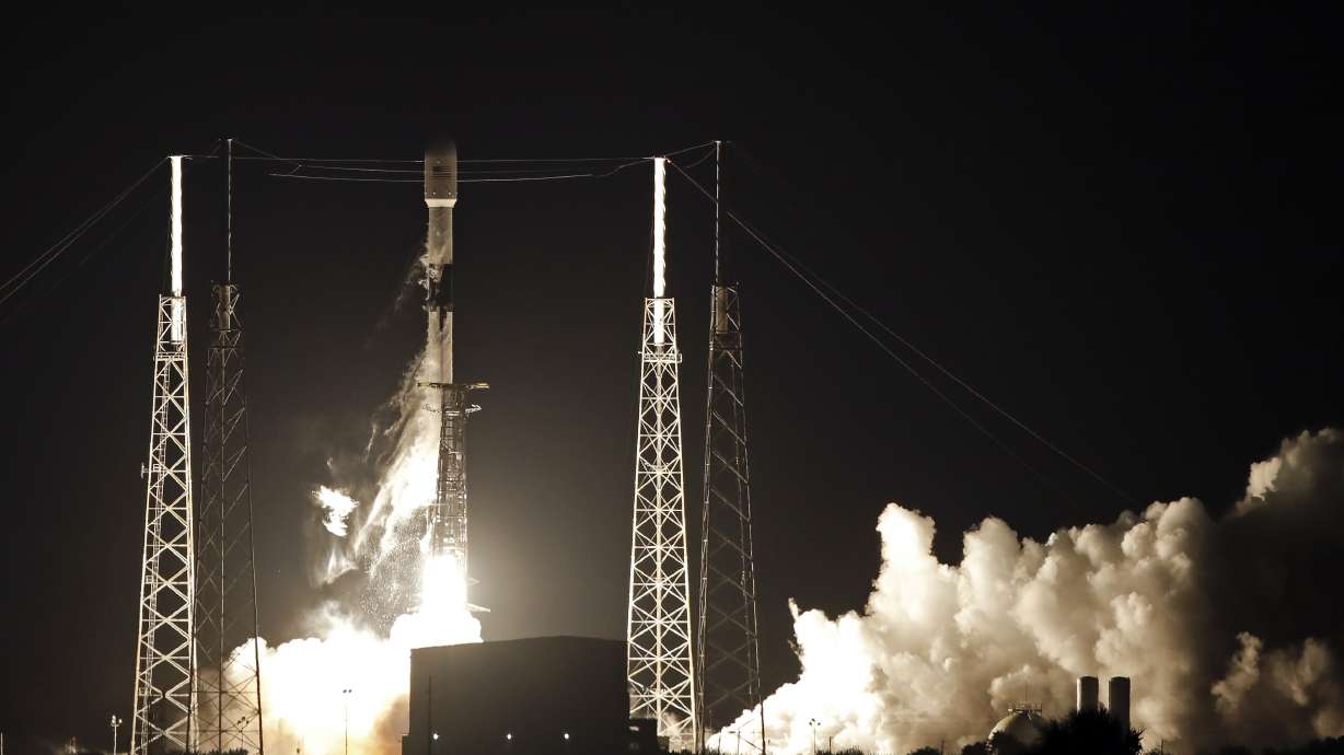 Can a new space race connect the world to the internet?