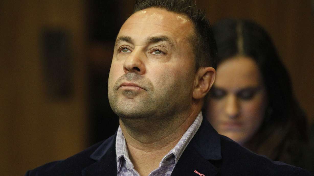 Deportation case keeps 'Real Housewives' husband jailed