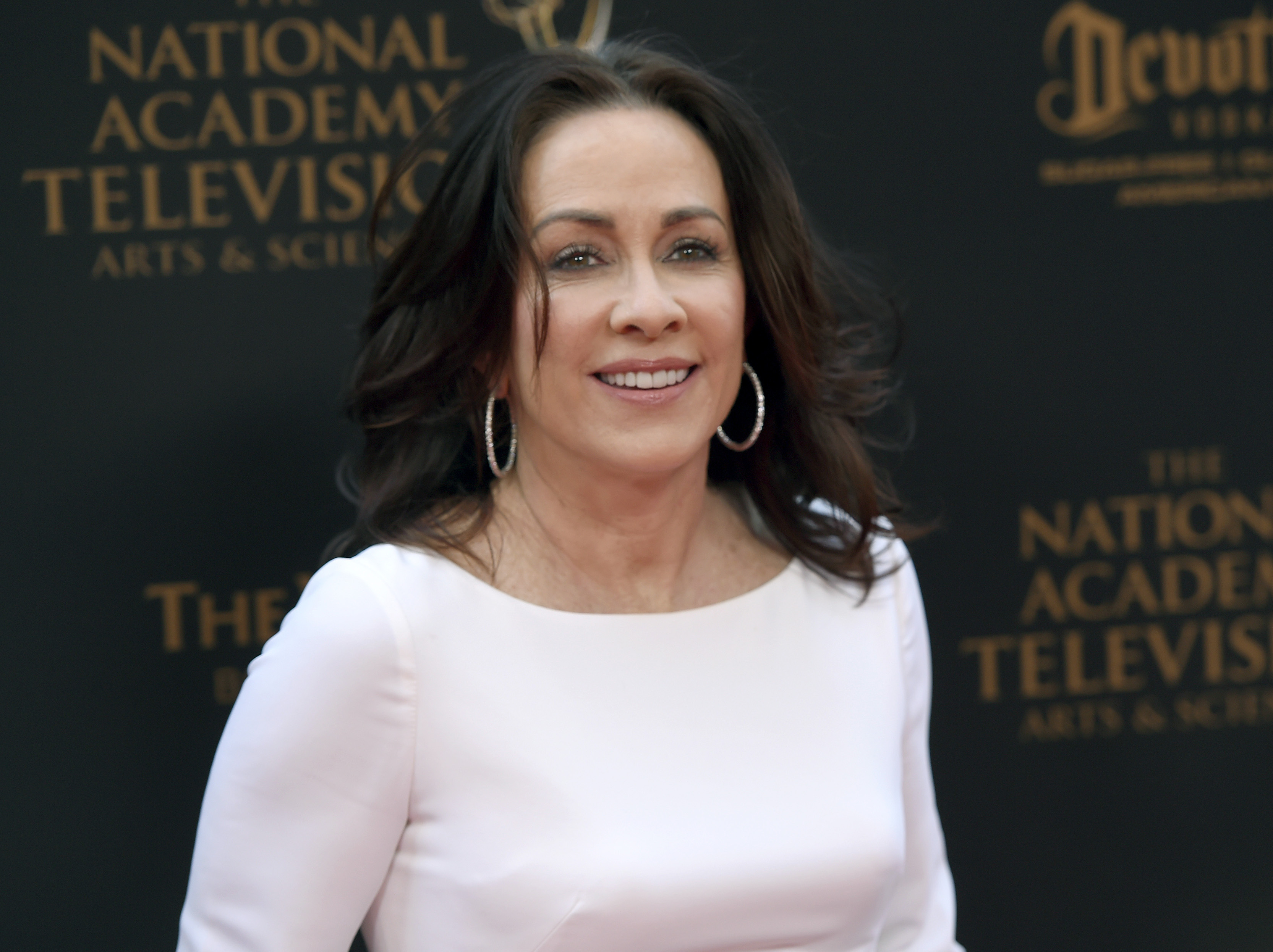 Patricia Heaton leaps generation gap in 'Carol's Second Act'