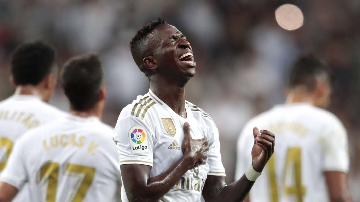 Brazilian teenagers lead Madrid to Spanish league lead