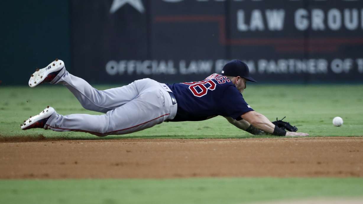 Porcello pitches strong 6 innings, Red Sox rout Rangers 10-3