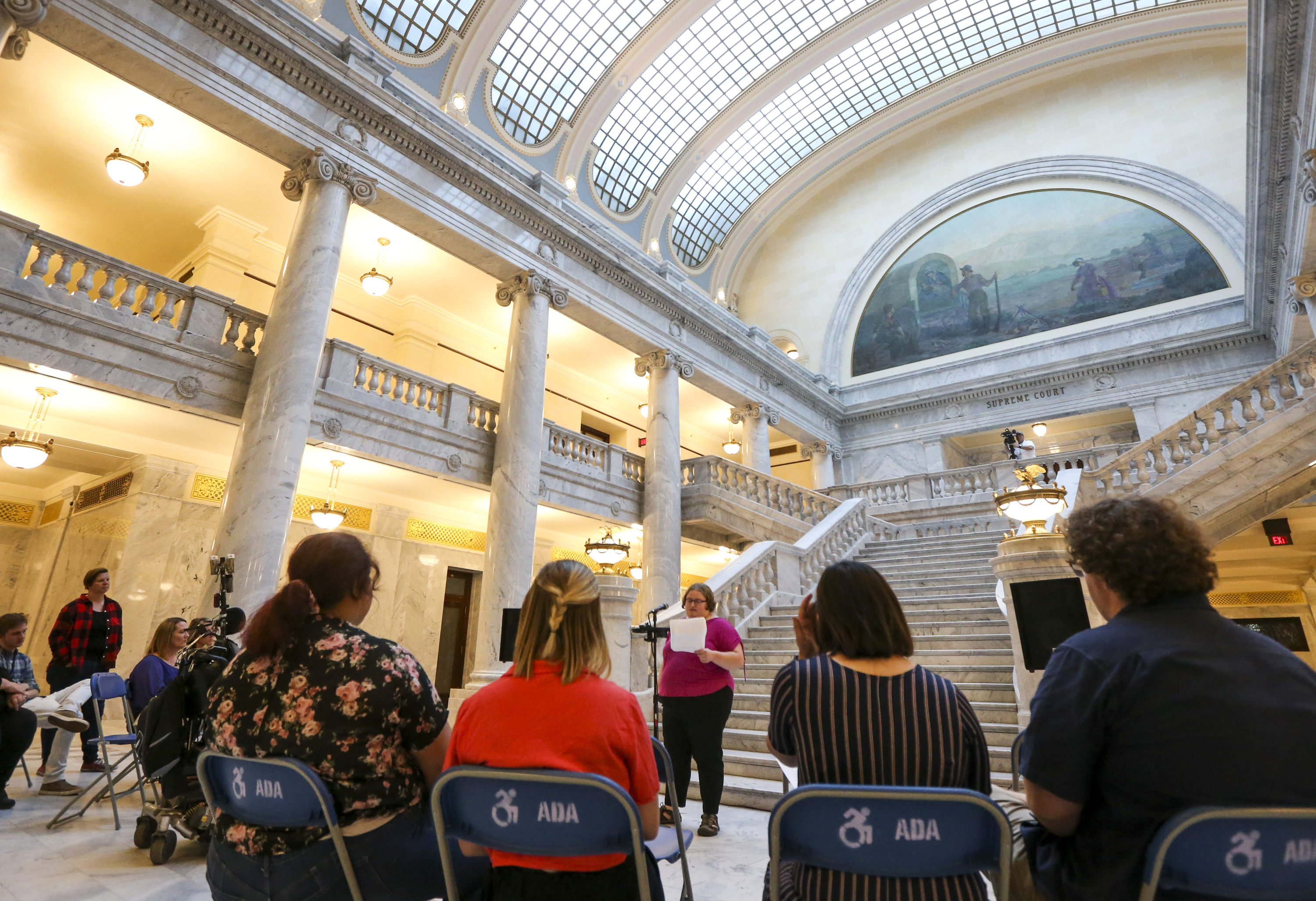 Utah youth aim to ‘start a conversation’ about suicide with vigil 