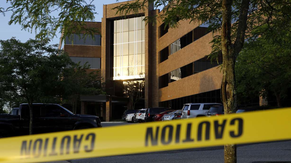 Questionnaire aids jury selection in newspaper shooting case