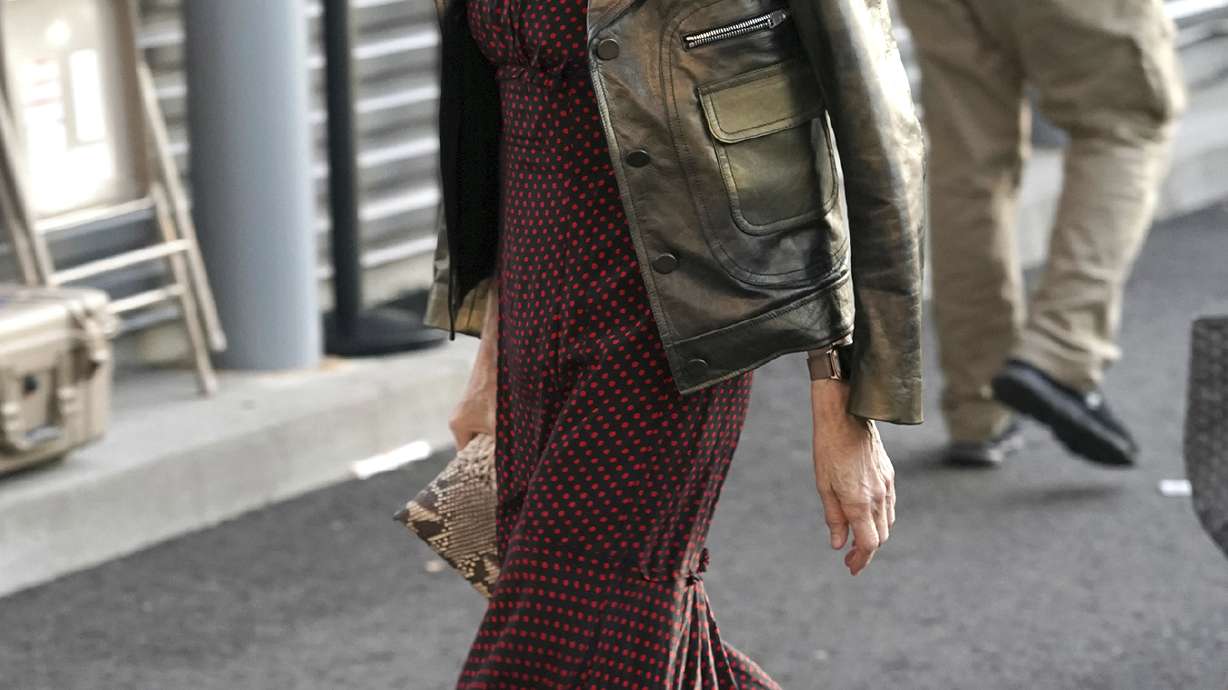 Anna Wintour turns teacher, job coach in online MasterClass