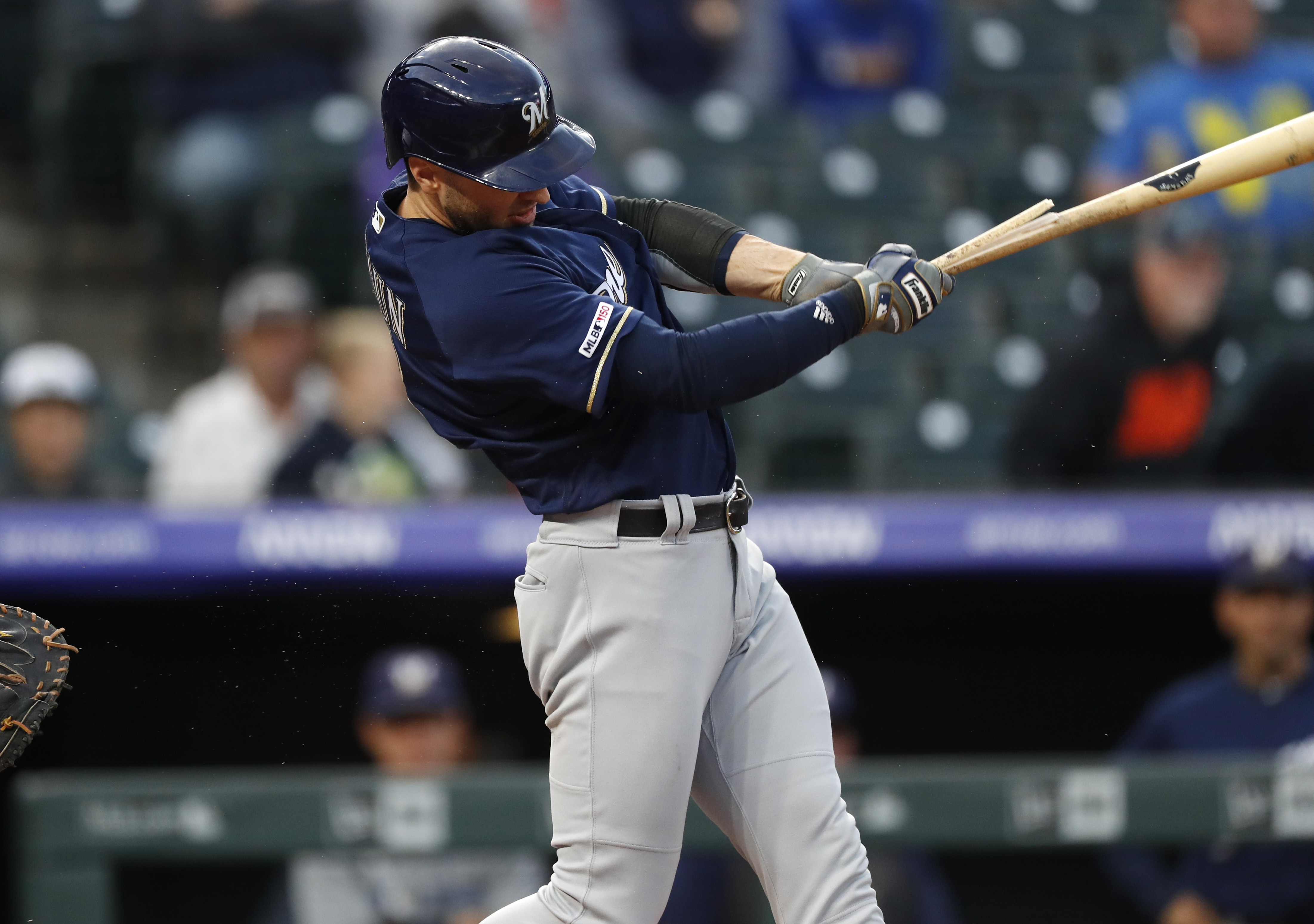 Brewers' Ryan Braun leaves game with left calf discomfort