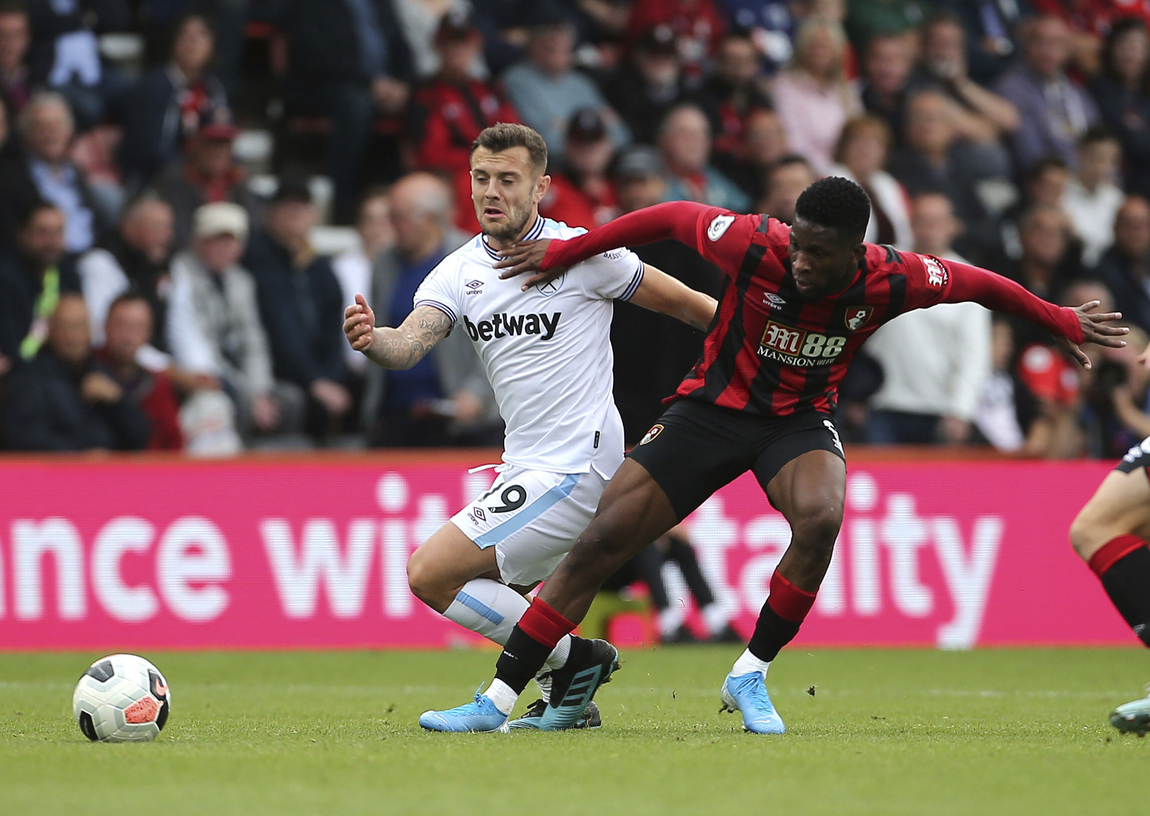 West Ham draws 2-2 at Bournemouth, up to 3rd in EPL