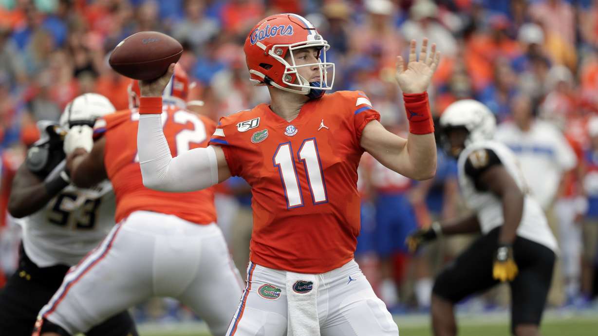 Trask, No. 9 Florida handle FCS's Towson in Swamp, 38-0