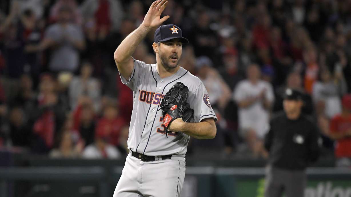 Astros' Verlander becomes 18th pitcher with 3,000 strikeouts