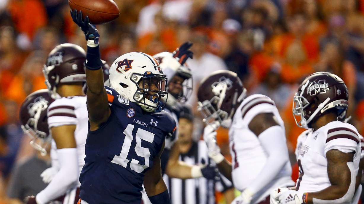 Nix helps No. 7 Auburn rout Mississippi State