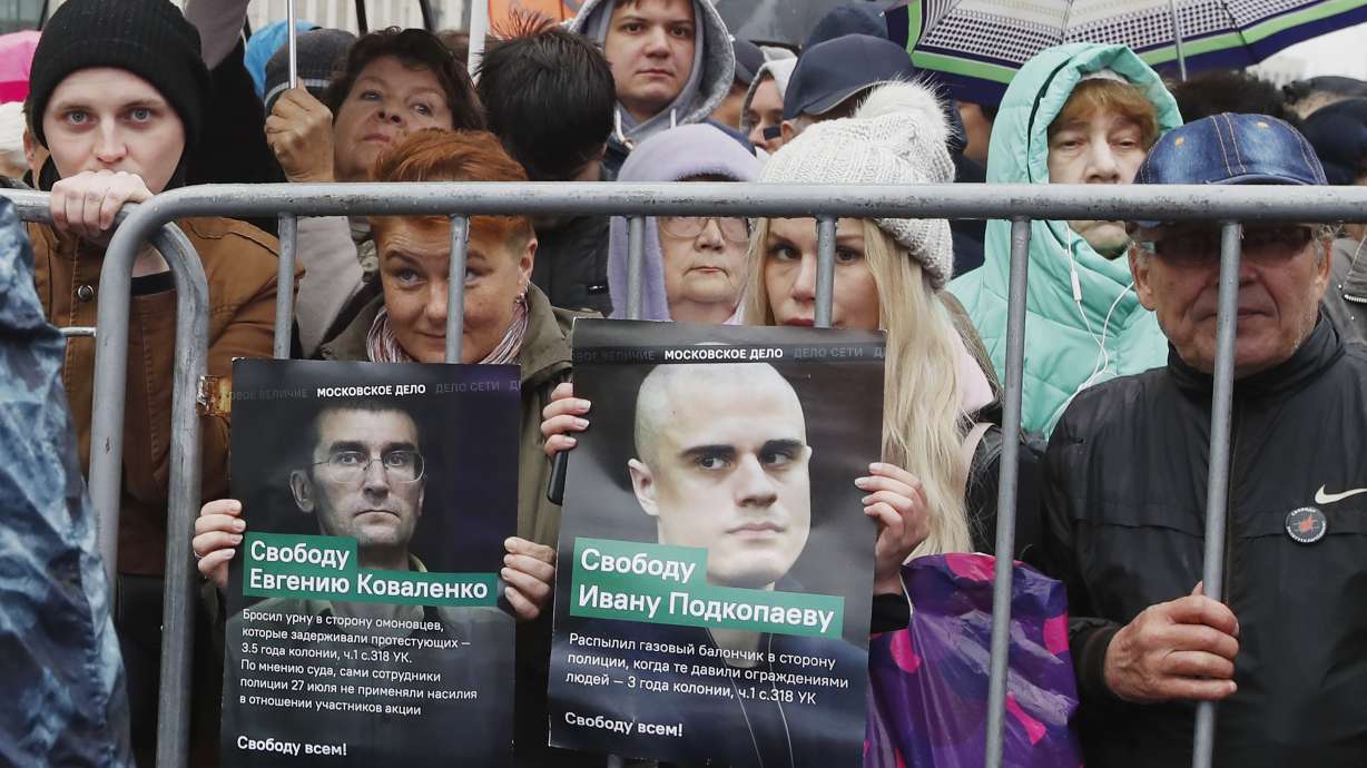 About 20,000 rally in Moscow to demand protesters' release