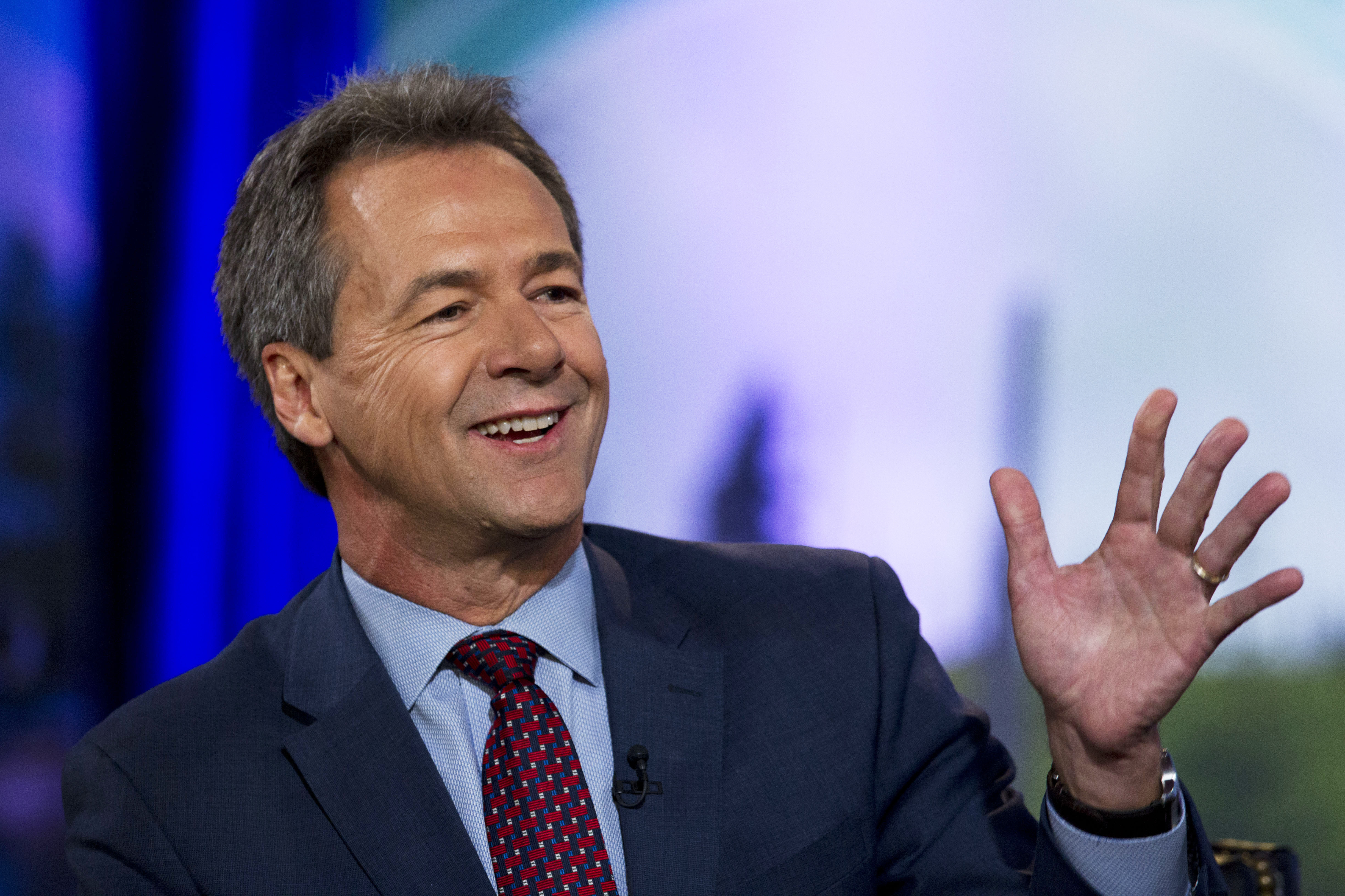 Montana Gov. Bullock eyes public financing for 2020 run