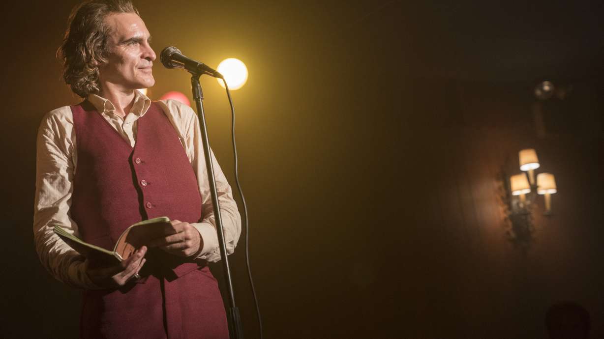 Joaquin Phoenix on 'Joker' weight loss, dance and De Niro