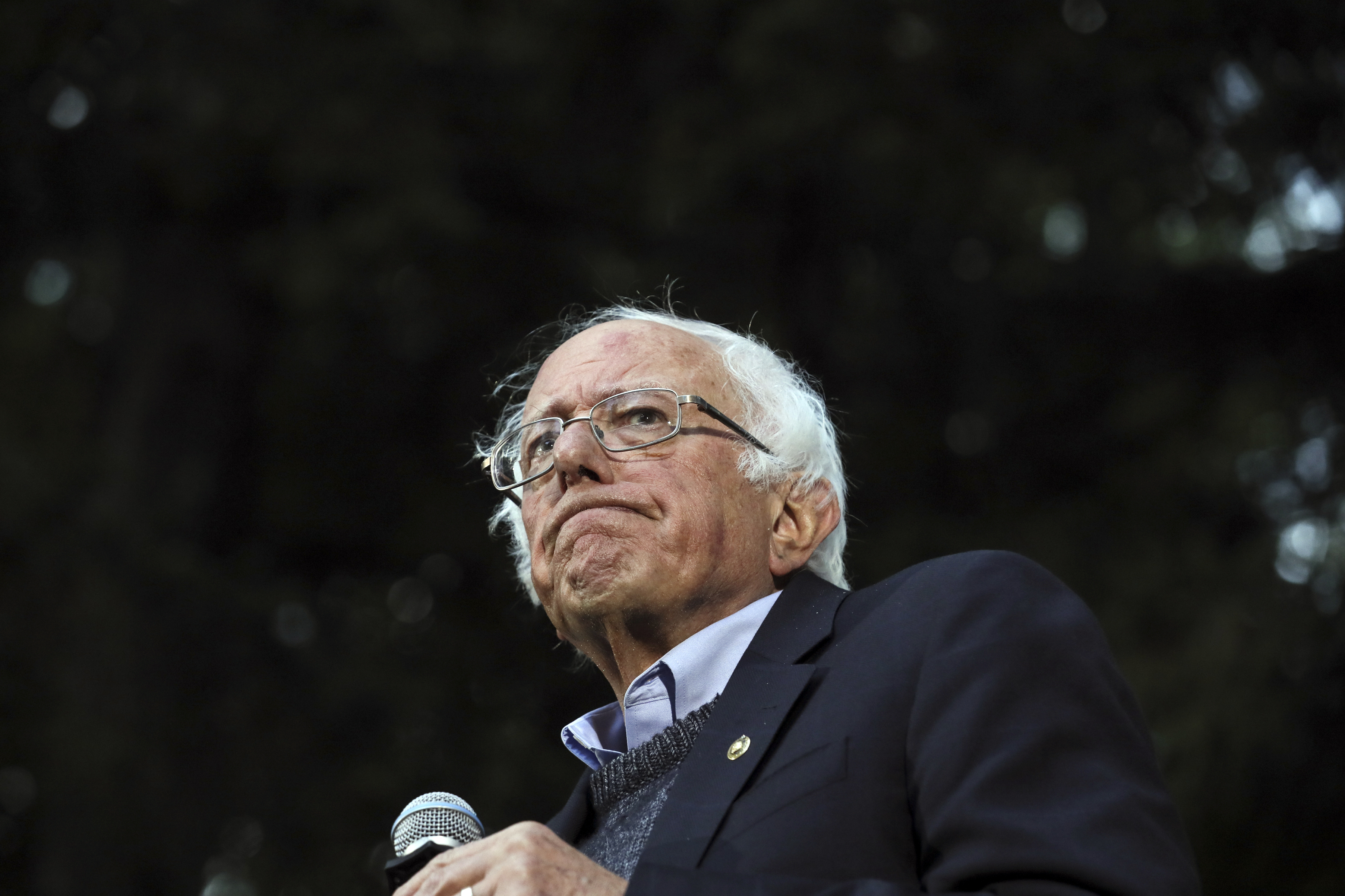 The Latest: Trump overwhelms 2020 Democrats with $125M haul