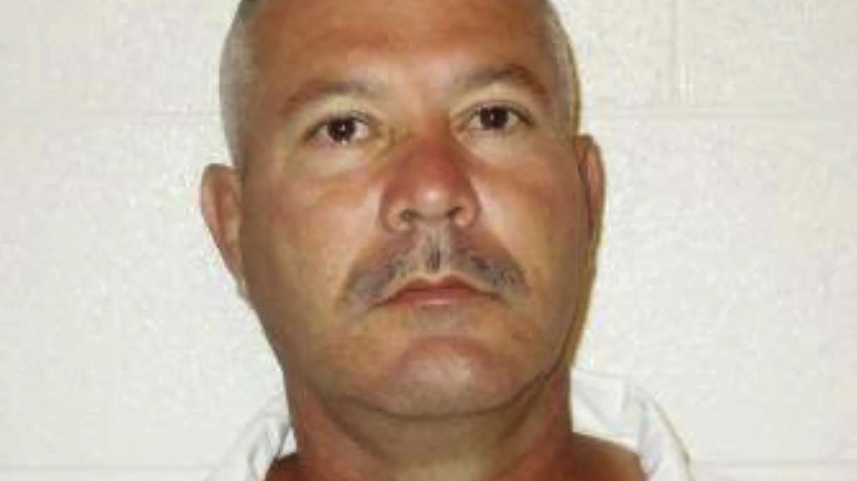 Missing Arkansas inmate found hiding on prison's roof