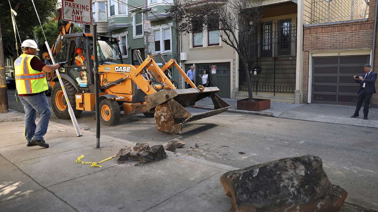 San Francisco residents use rocks to block homeless camping