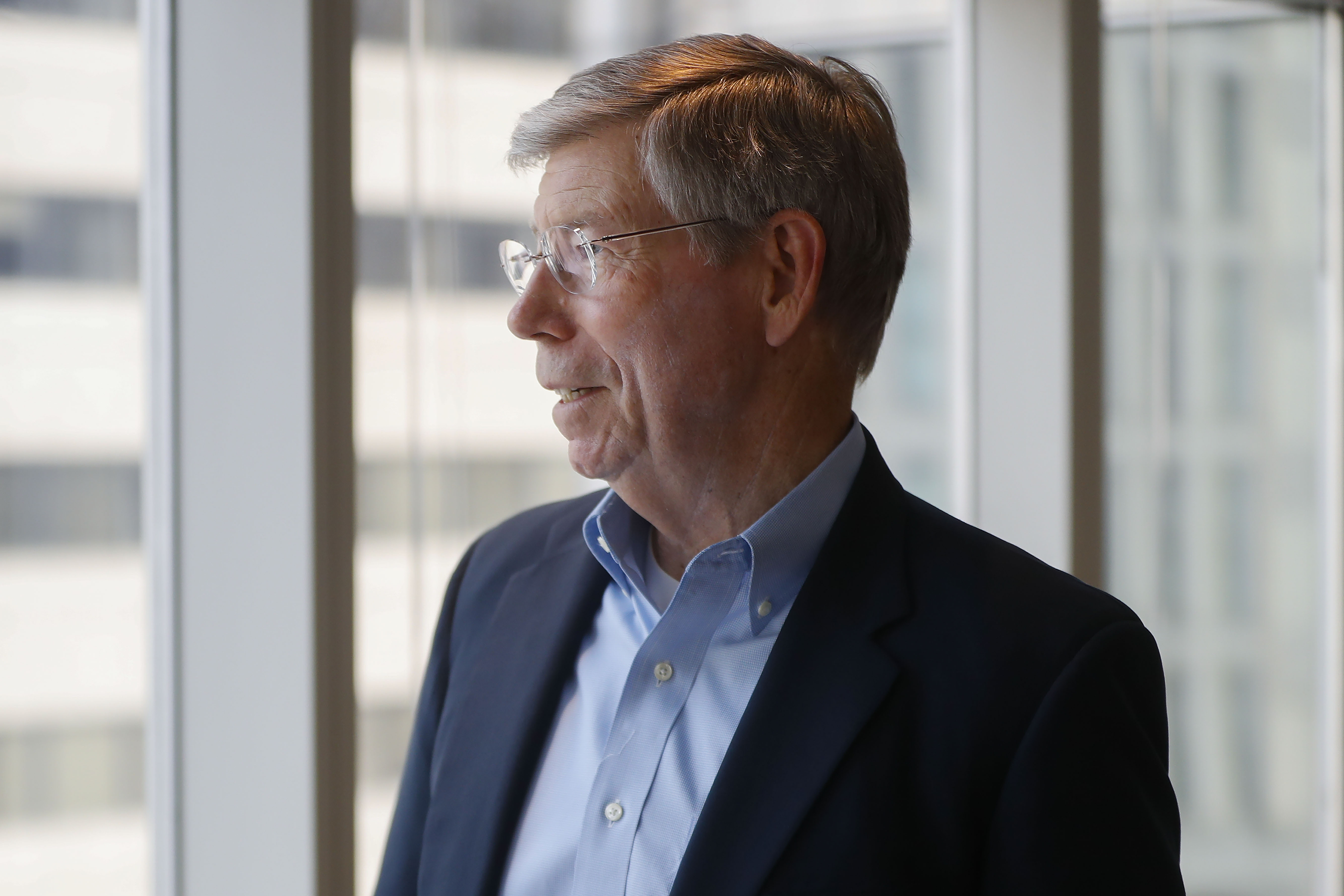 GOP veterans of Clinton impeachment urge restraint on Trump