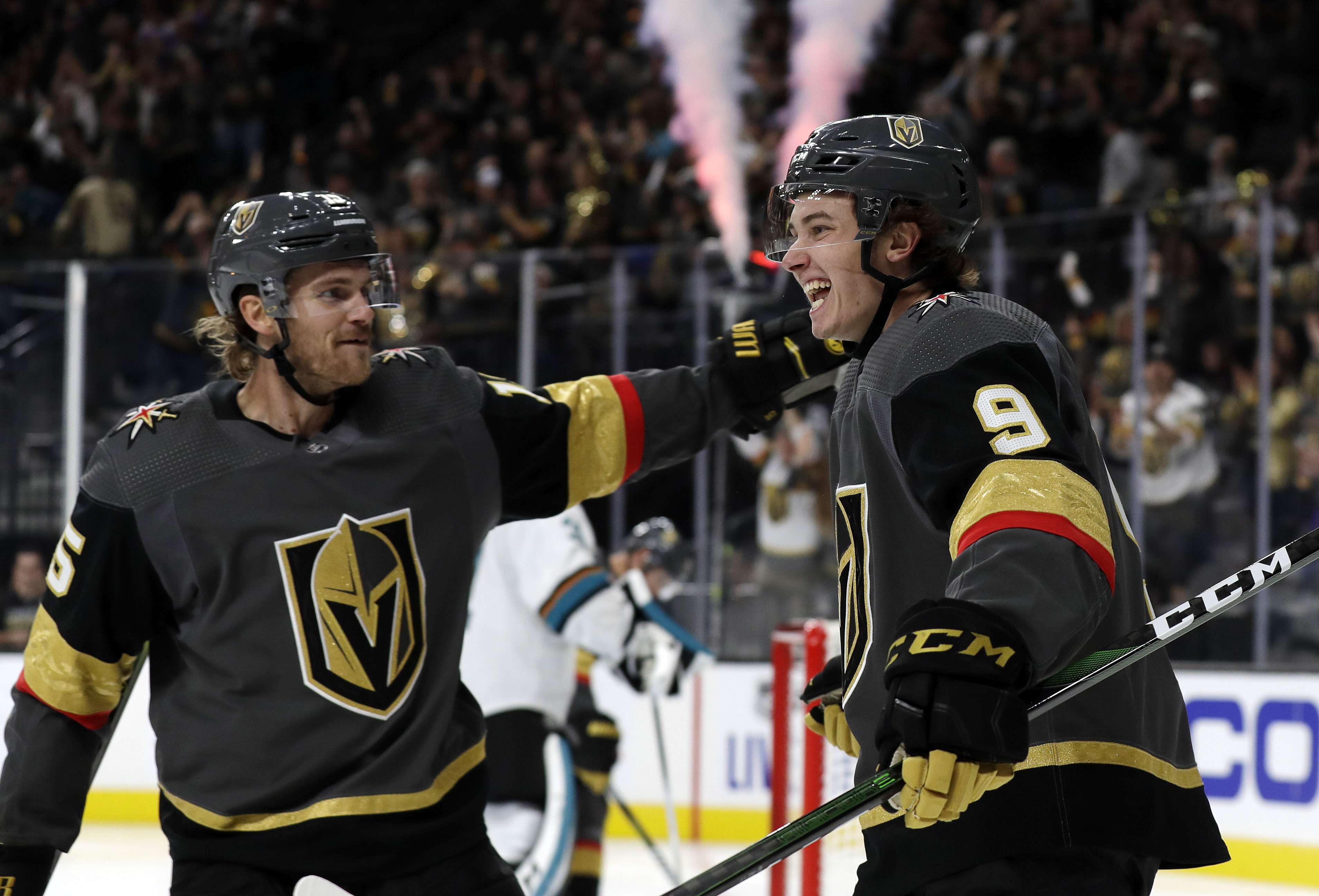 Smith nets 2, Glass scores in debut as Vegas tops Sharks 4-1