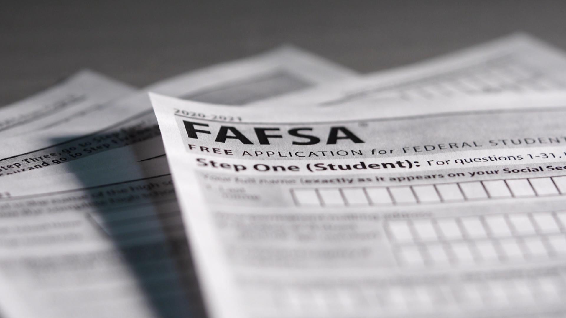 Utah is last when it comes filling out the Free Application for Federal Student Aid, or FAFSA. Last year, 55 percent of Utah high school graduates didn’t complete it, according to NerdWallet. Photo: KSL TV