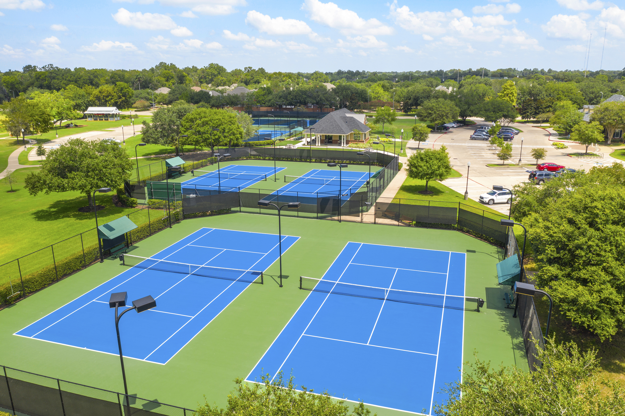 Sienna Welcomes New Models, Updated Amenities