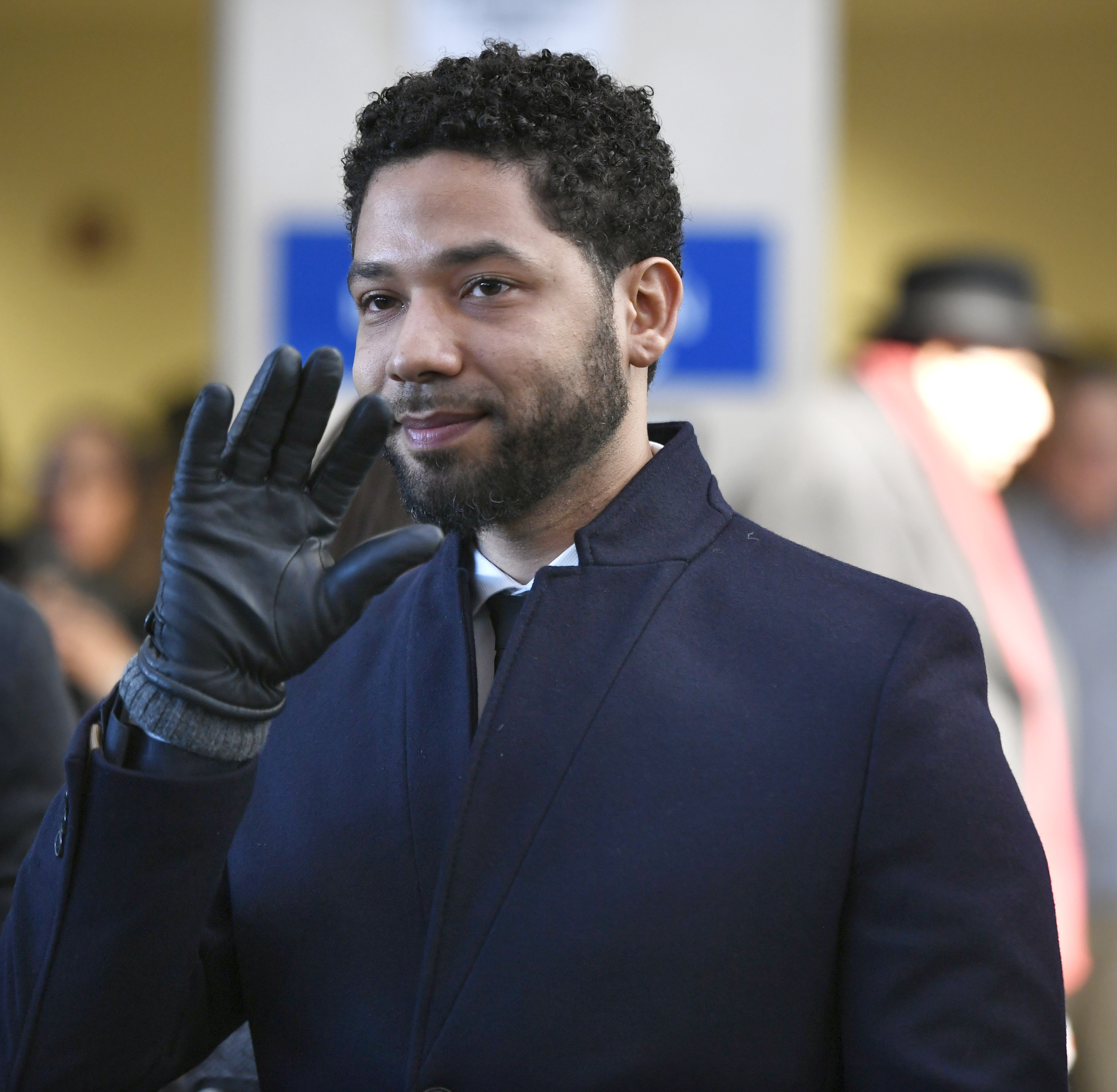 The Latest: Judge retains Smollett case special prosecutor