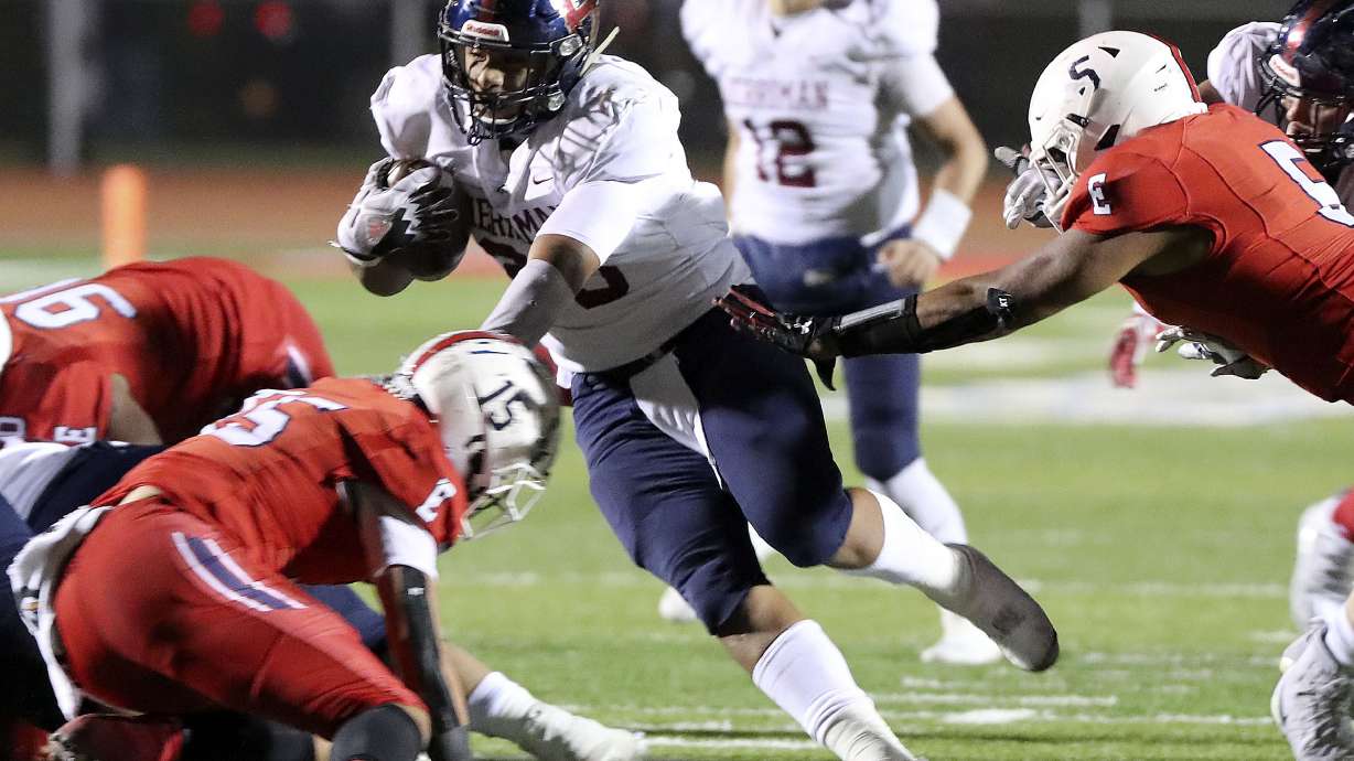 Herriman football staff member tests positive for COVID-19; team quarantined