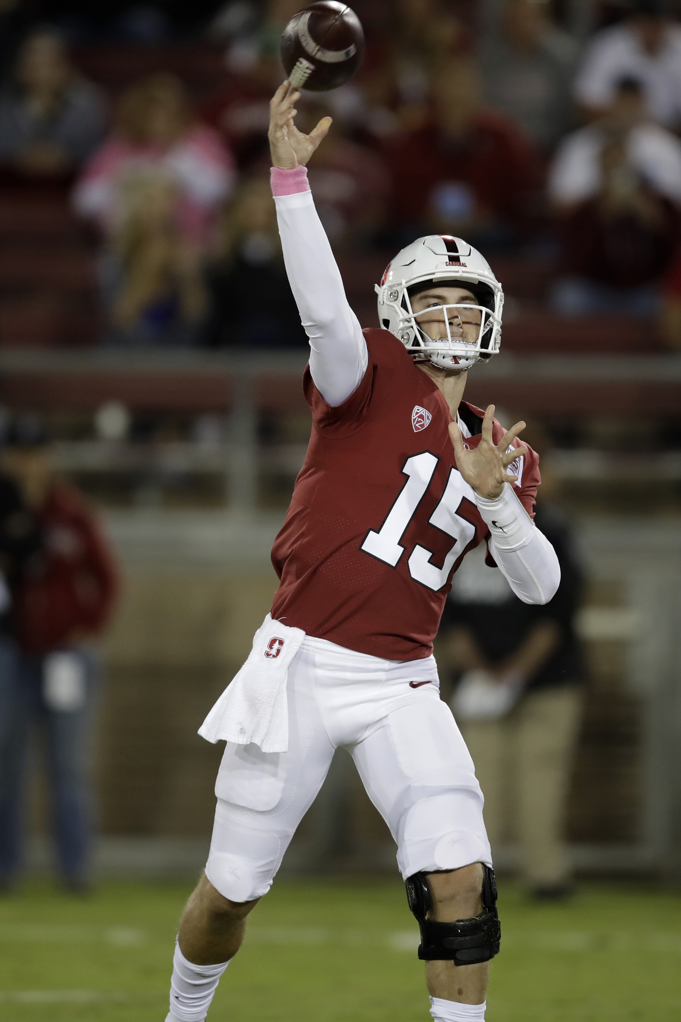 Scarlett's career day helps Stanford beat No. 15 Washington