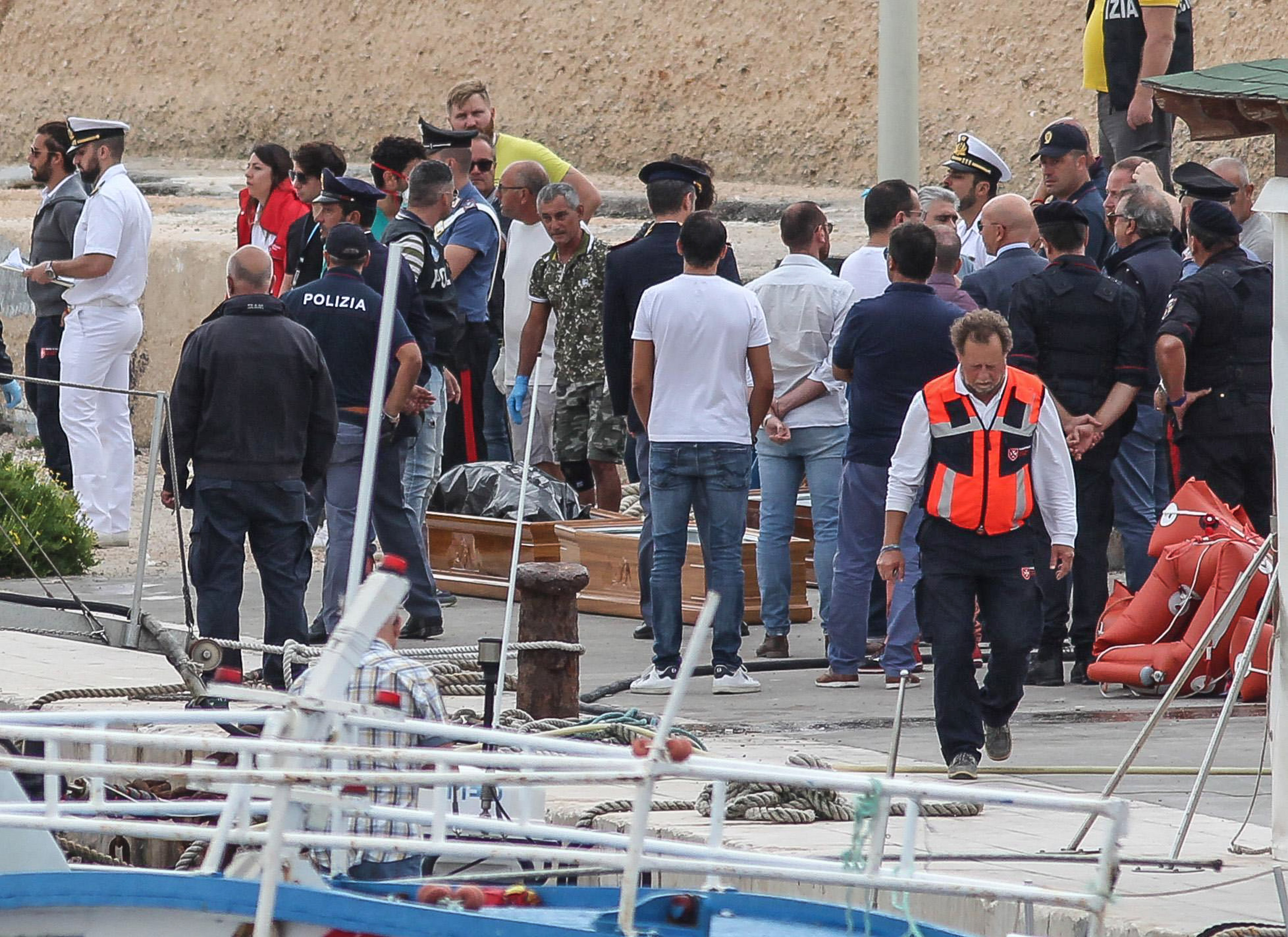 Several EU countries refuse to back migrant boat plan