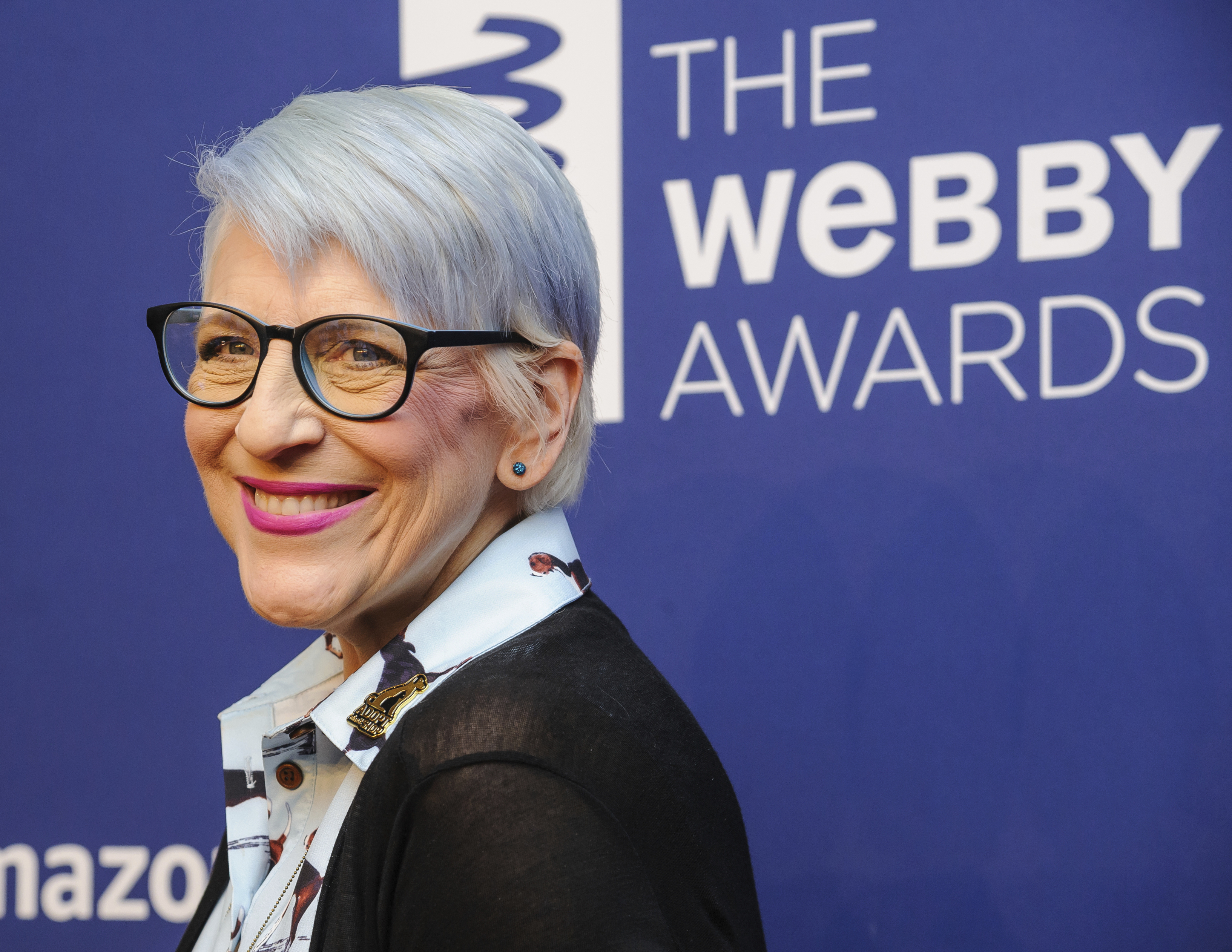 Impostor shows up at comedian Lampanelli's home