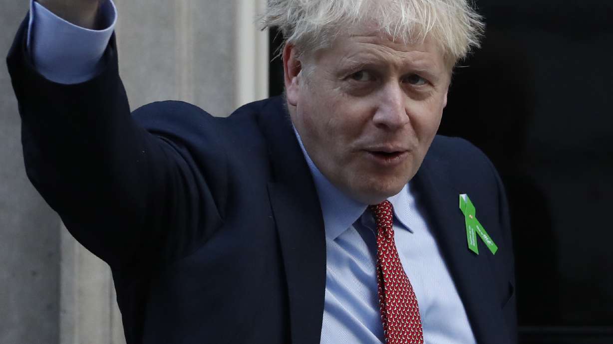 UK, Irish leaders see 'pathway' to elusive Brexit deal