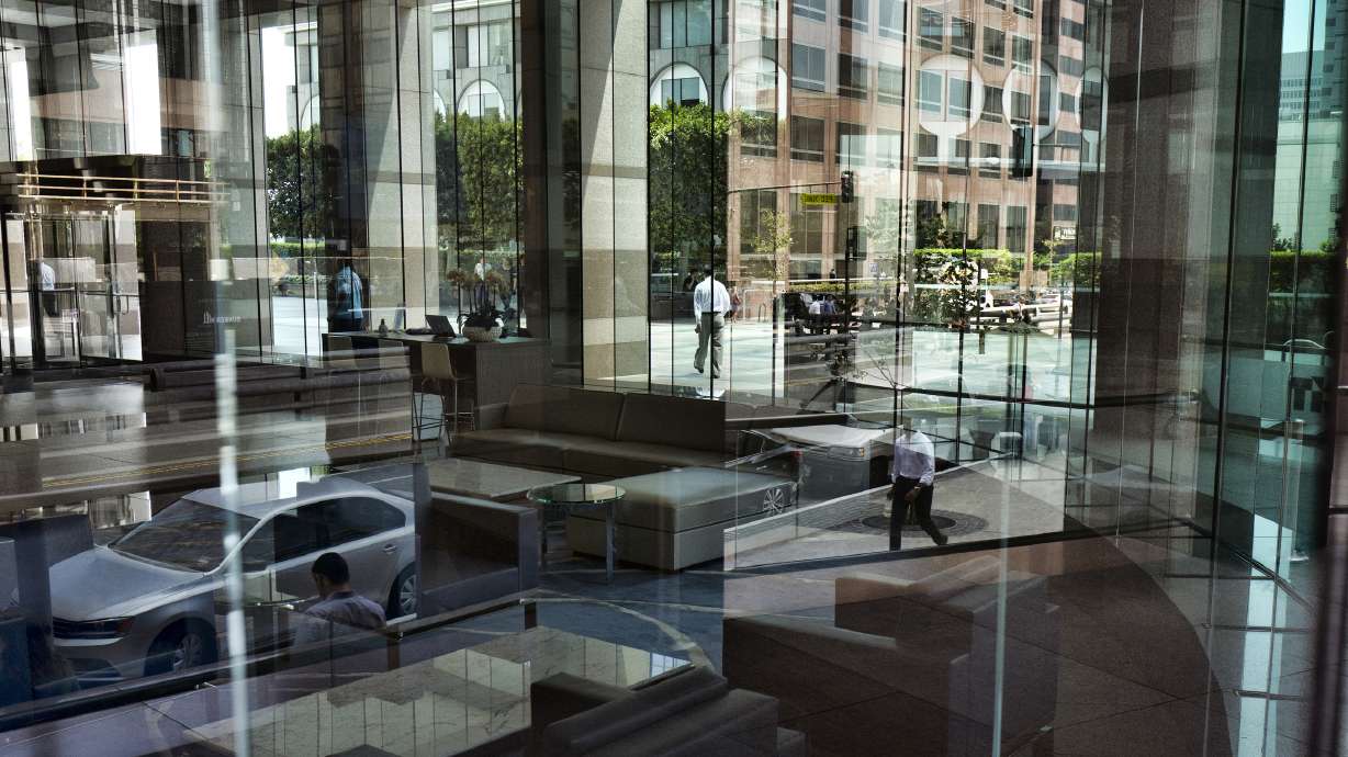 California outlines ways to comply with upcoming privacy law