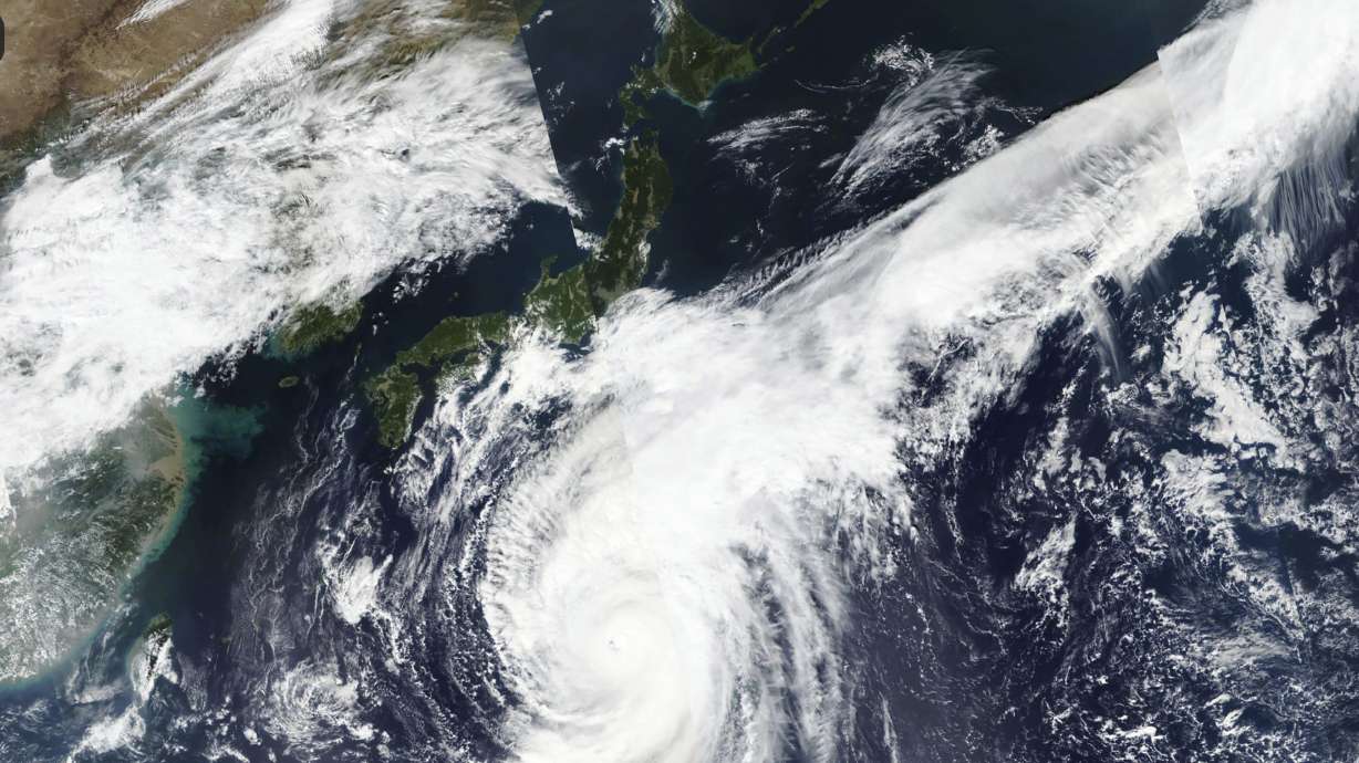 Typhoon may bring 30 inches of rain, strong winds to Tokyo