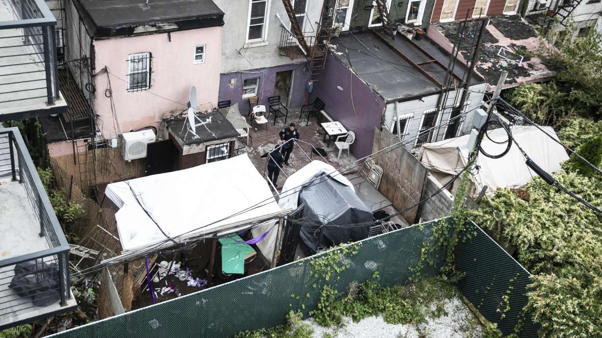 The Latest: 4 killed at illegal gambling site in Brooklyn