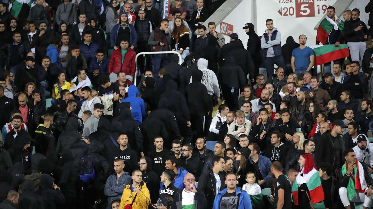 Bulgaria arrests 6 soccer fans following racist acts