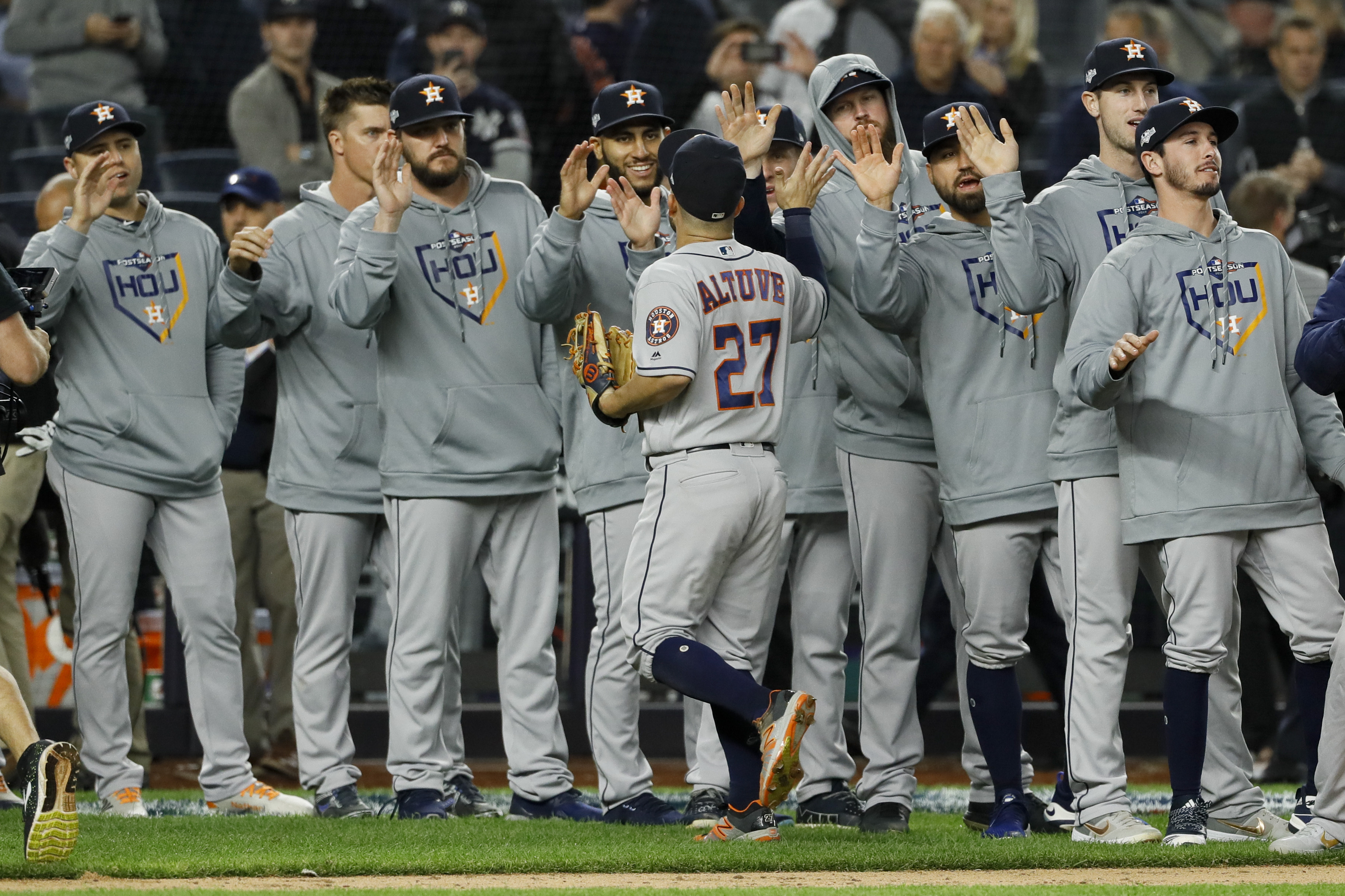 ALCS Game 4 postponed for rain, Yanks-Astros resume Thursday