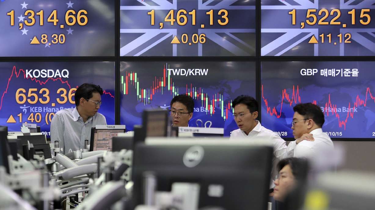 Global shares rally on tentative Brexit deal