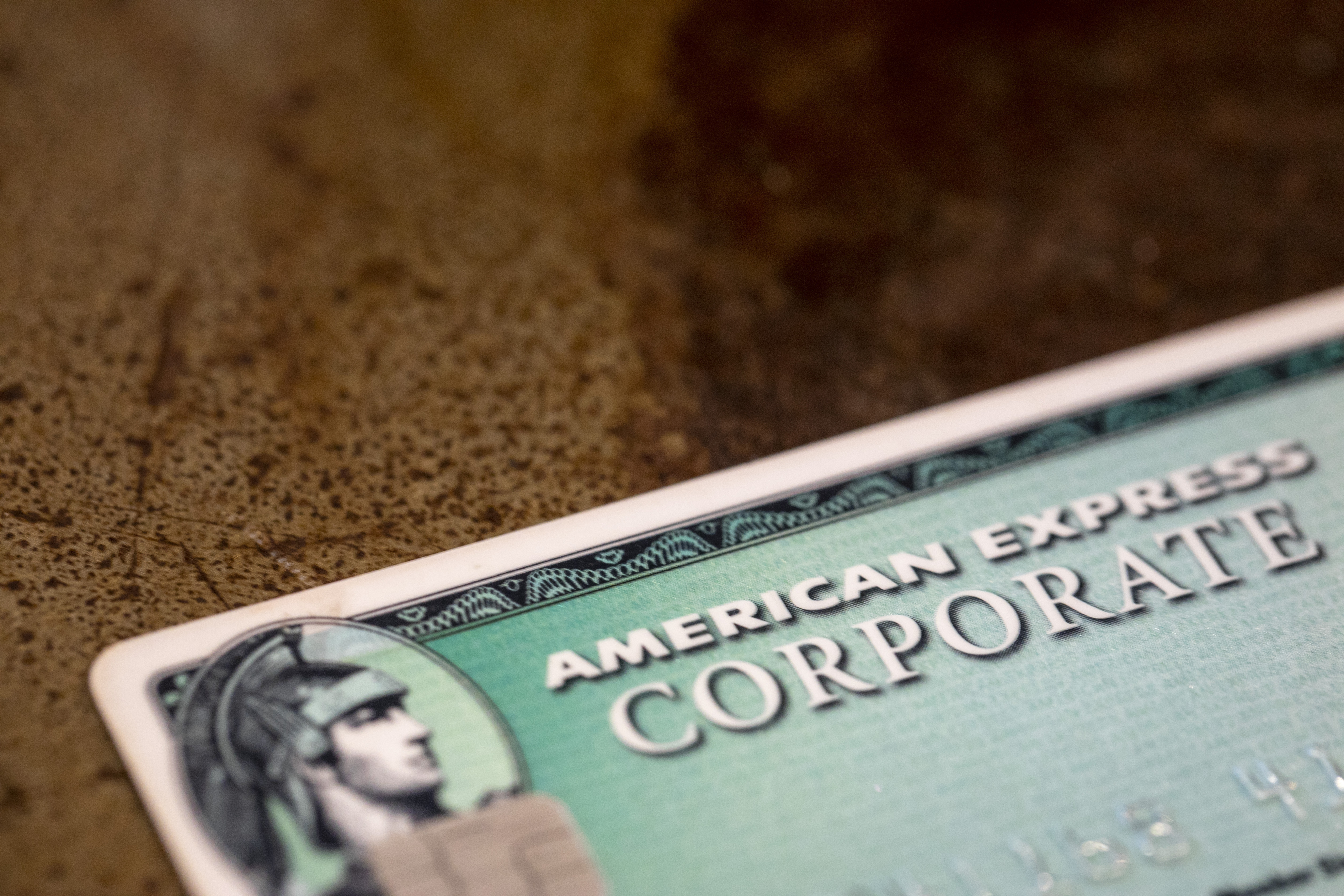 American Express 3Q profits rise 8%