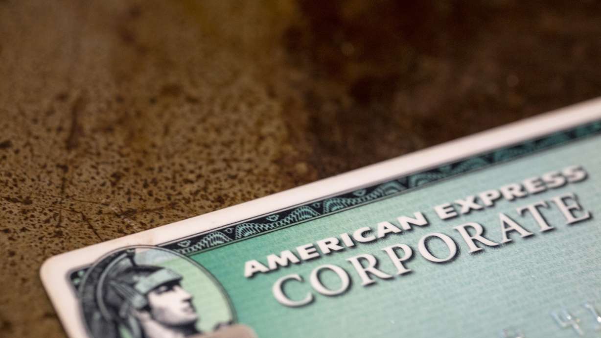 American Express 3Q profits rise 8%