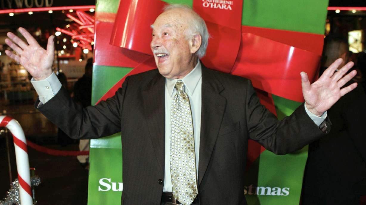 'Maude' co-star, character actor Bill Macy dies at 97