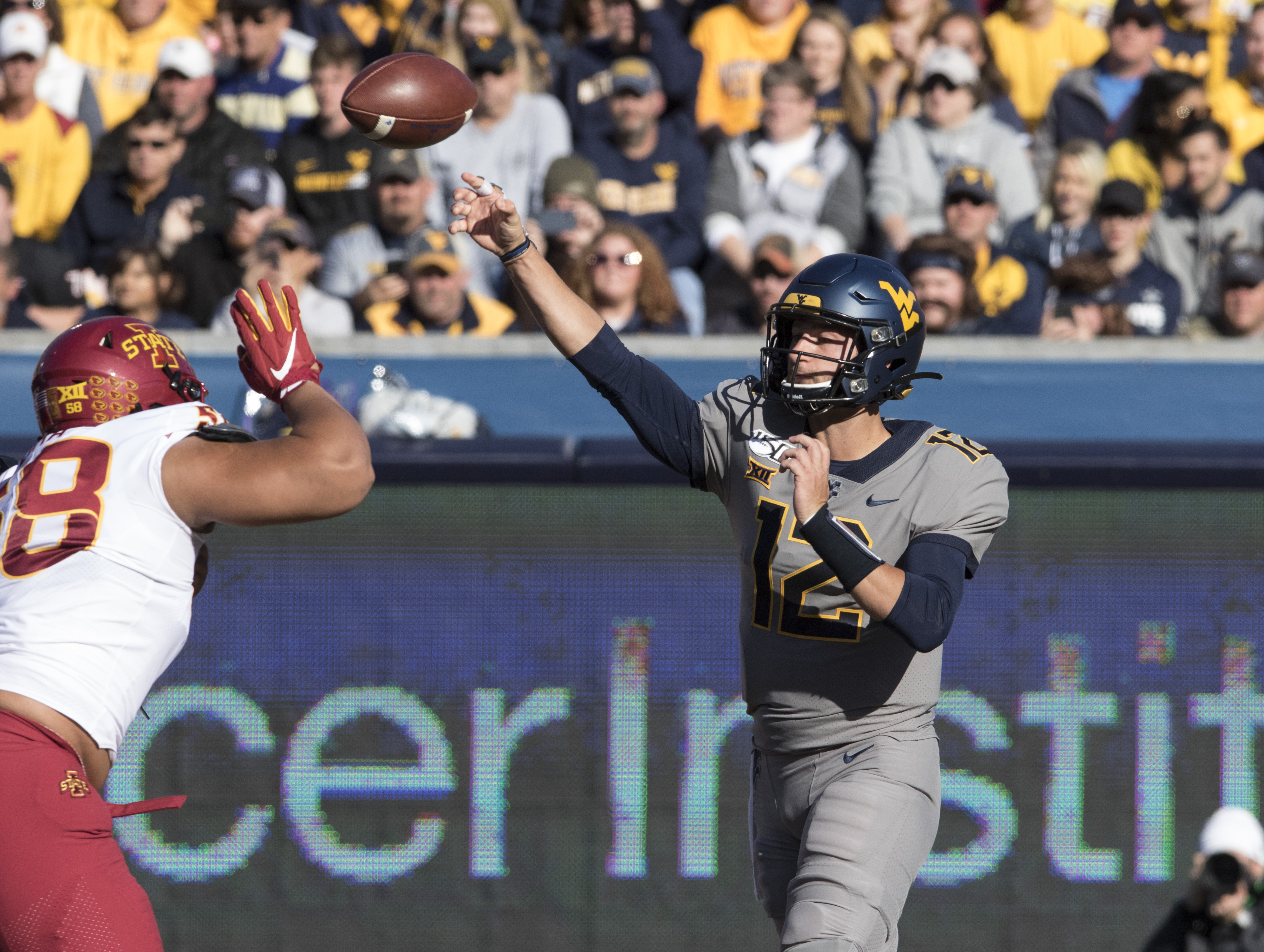 Kendall returns with West Virginia to face No. 5 Oklahoma