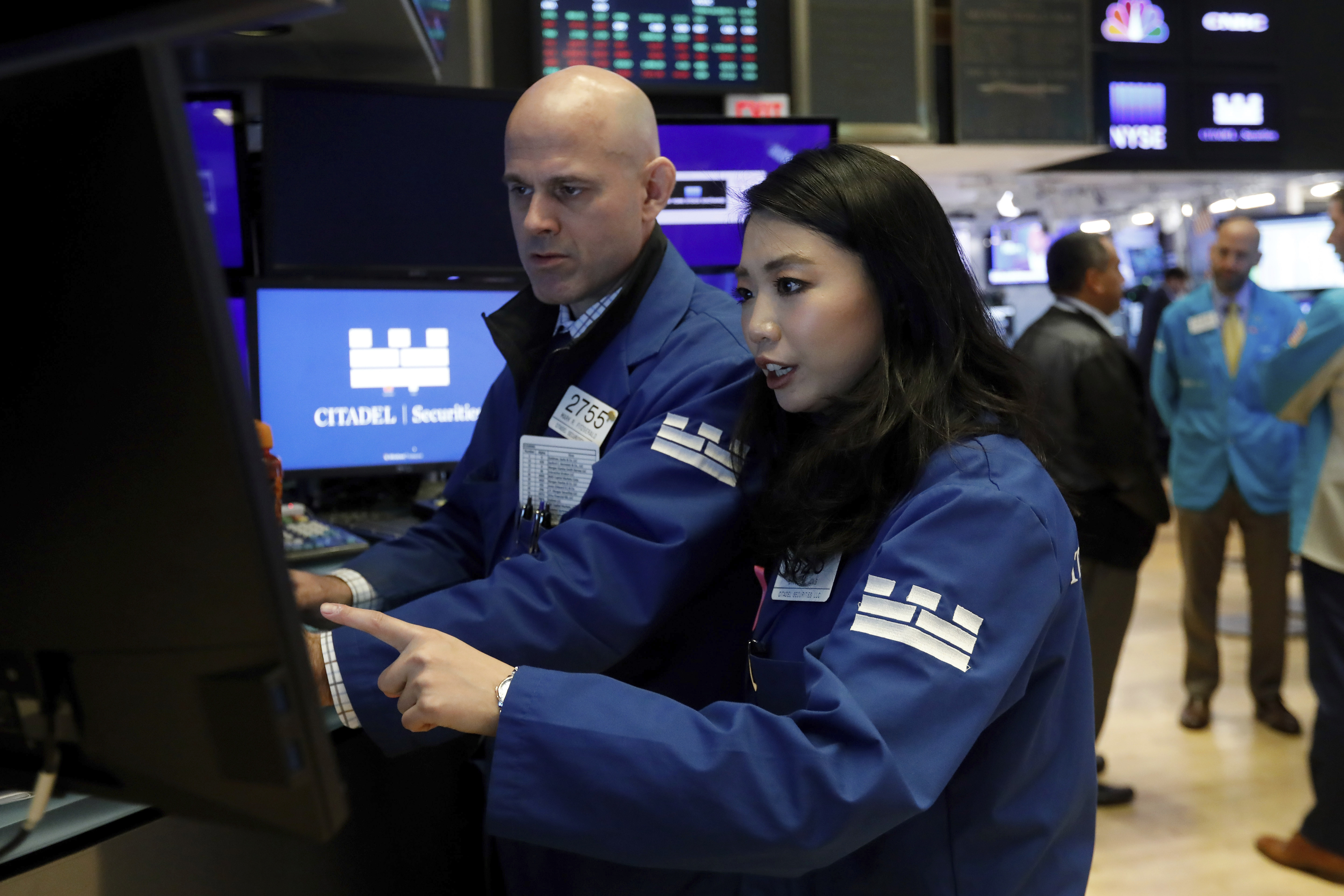 Asian stocks climb, lifted by upbeat talk on China-US trade