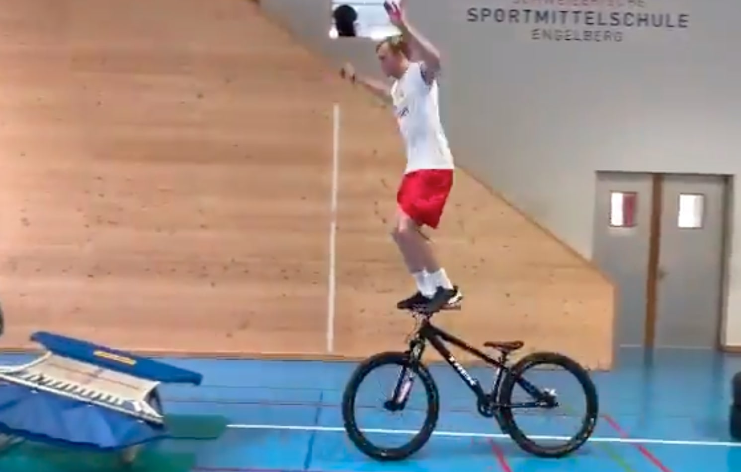 Have You Seen This? Olympian's crazy parkour workout