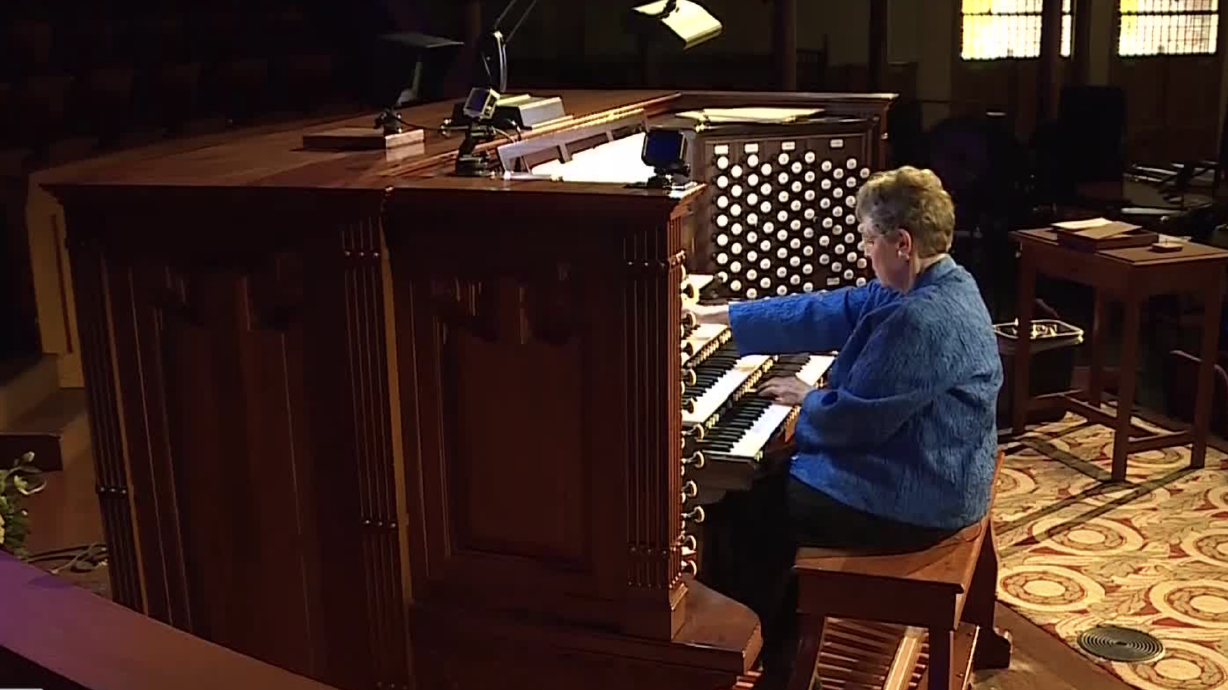 One of Temple Square's first woman organists retires after 40 years