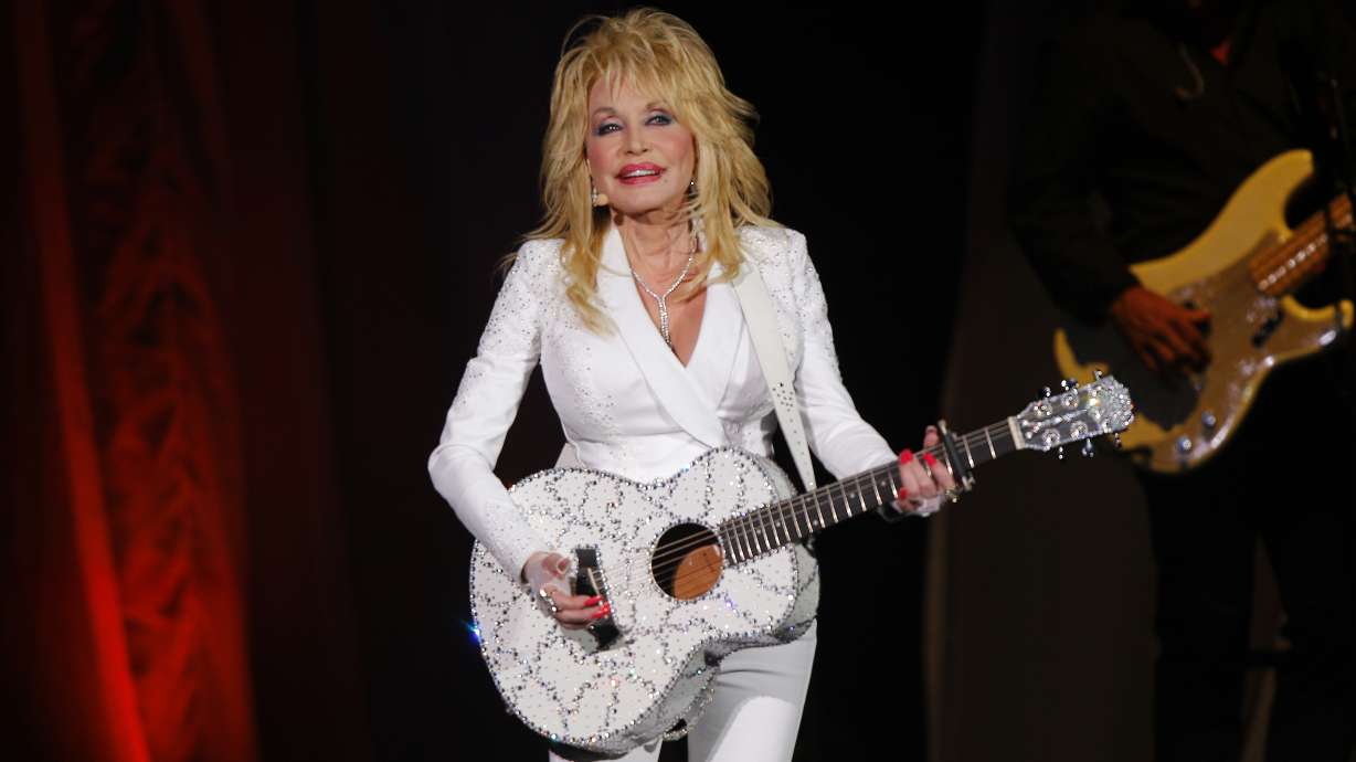 Dolly Parton, Chris Stapleton, Pink to perform at CMA Awards