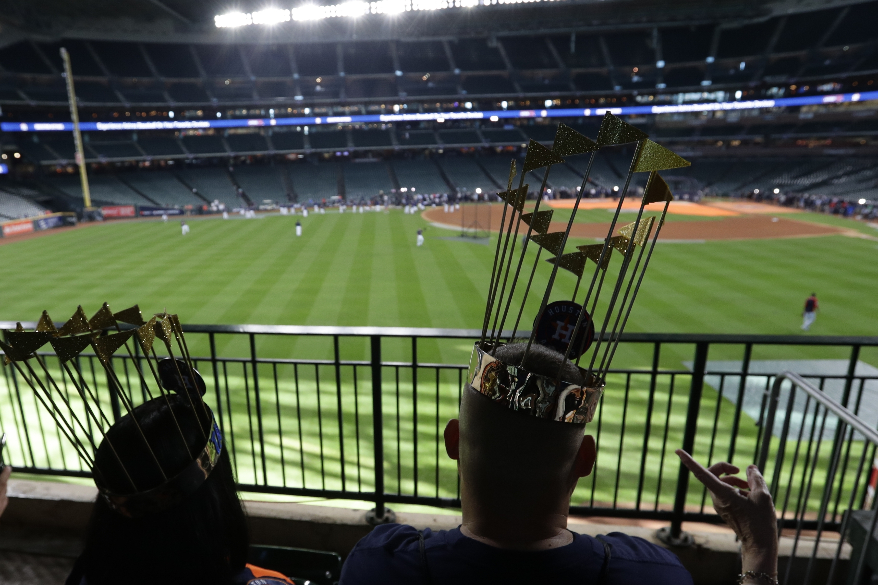 The Latest: Nats dominate Astros, take 2-0 World Series lead