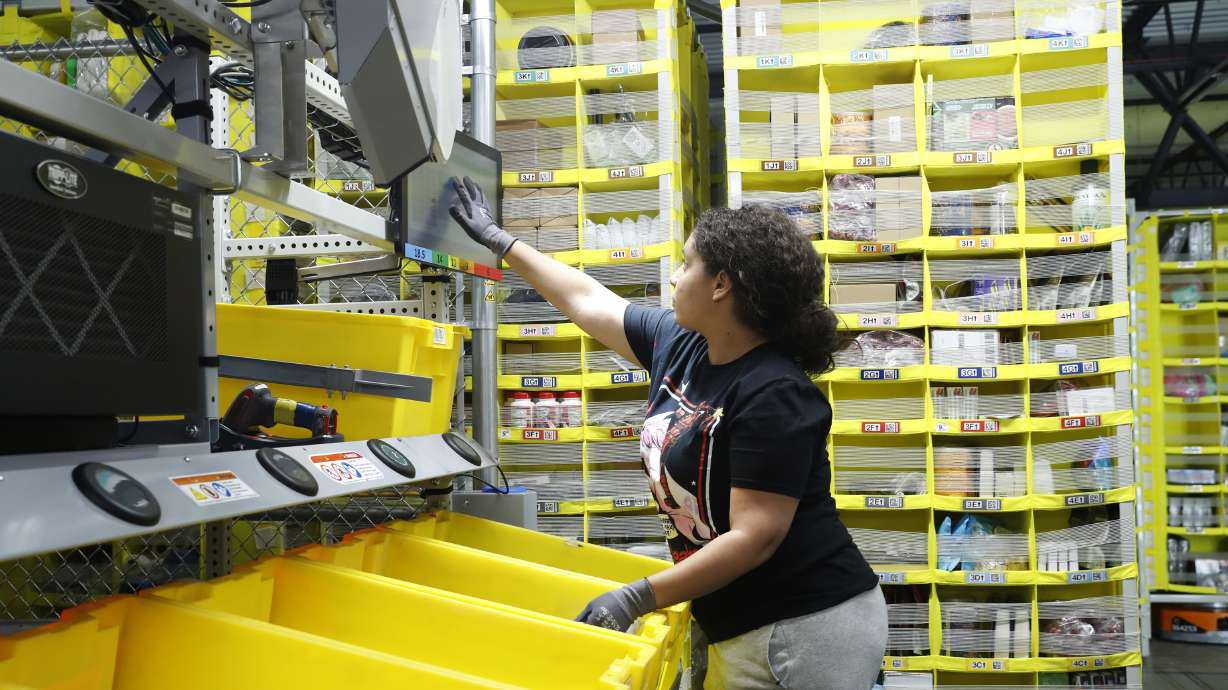 Correction: Amazon-Results story