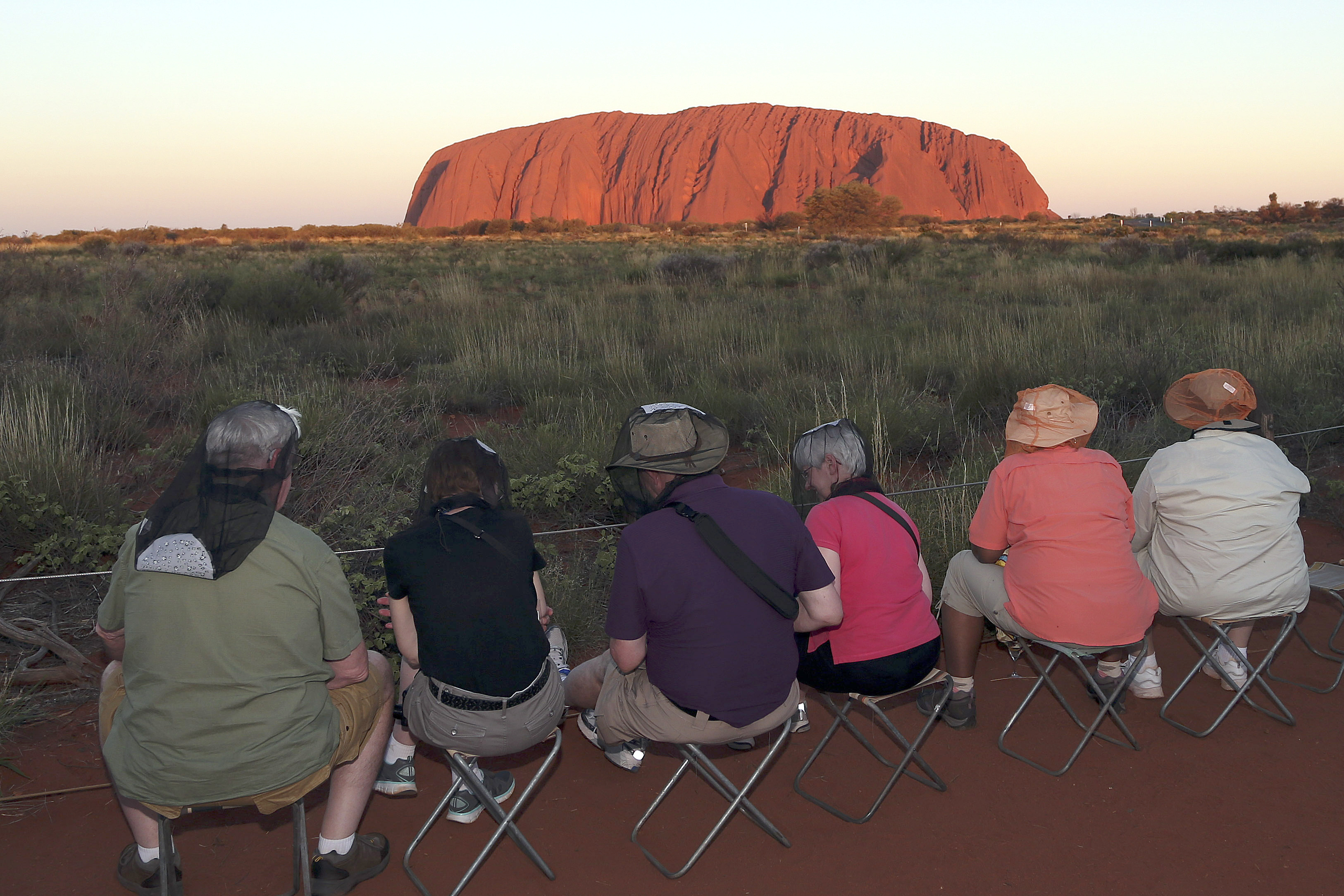 Australia's iconic rock Uluru scaled by final climbers