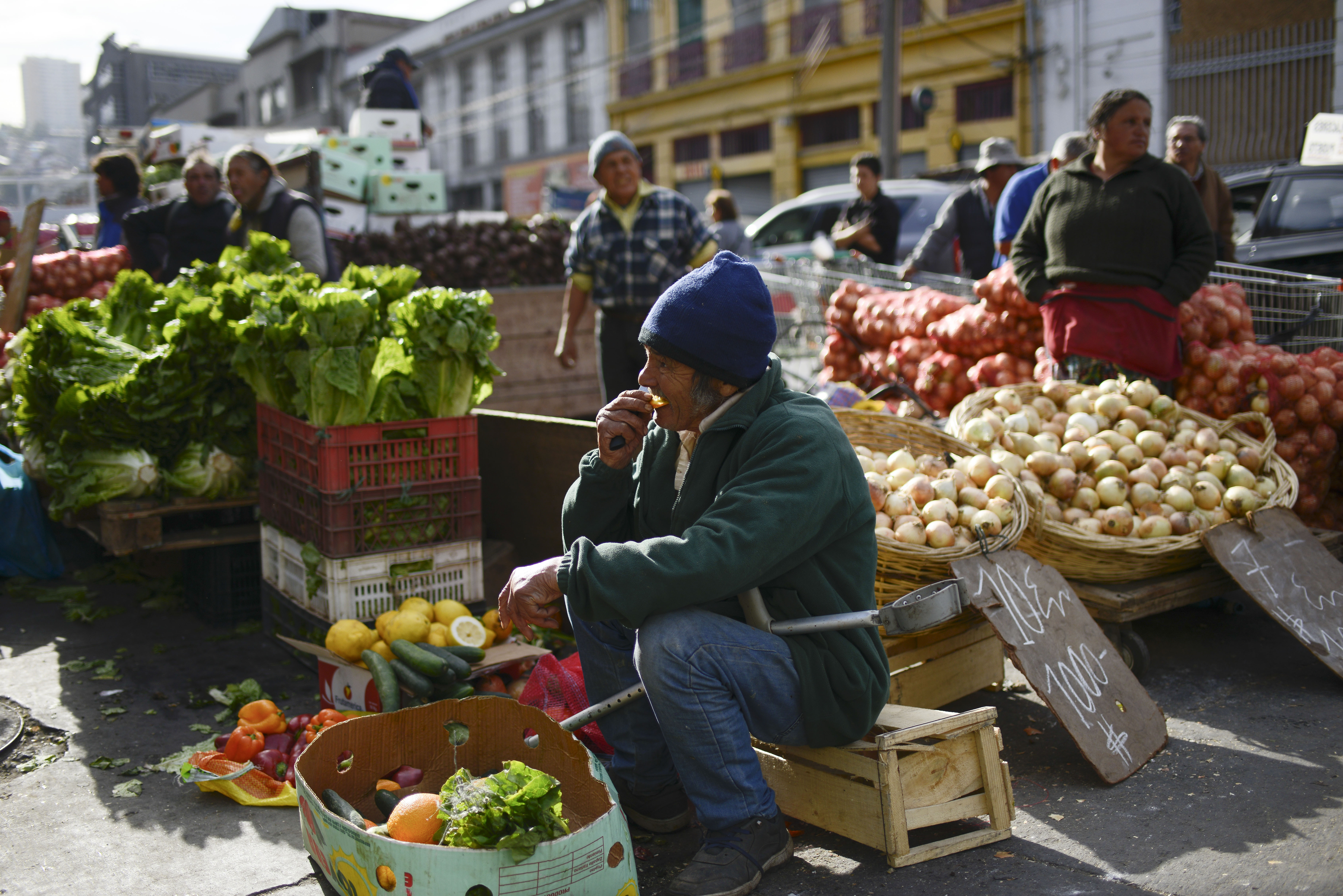 Masses of Chileans jam capital in protest against government