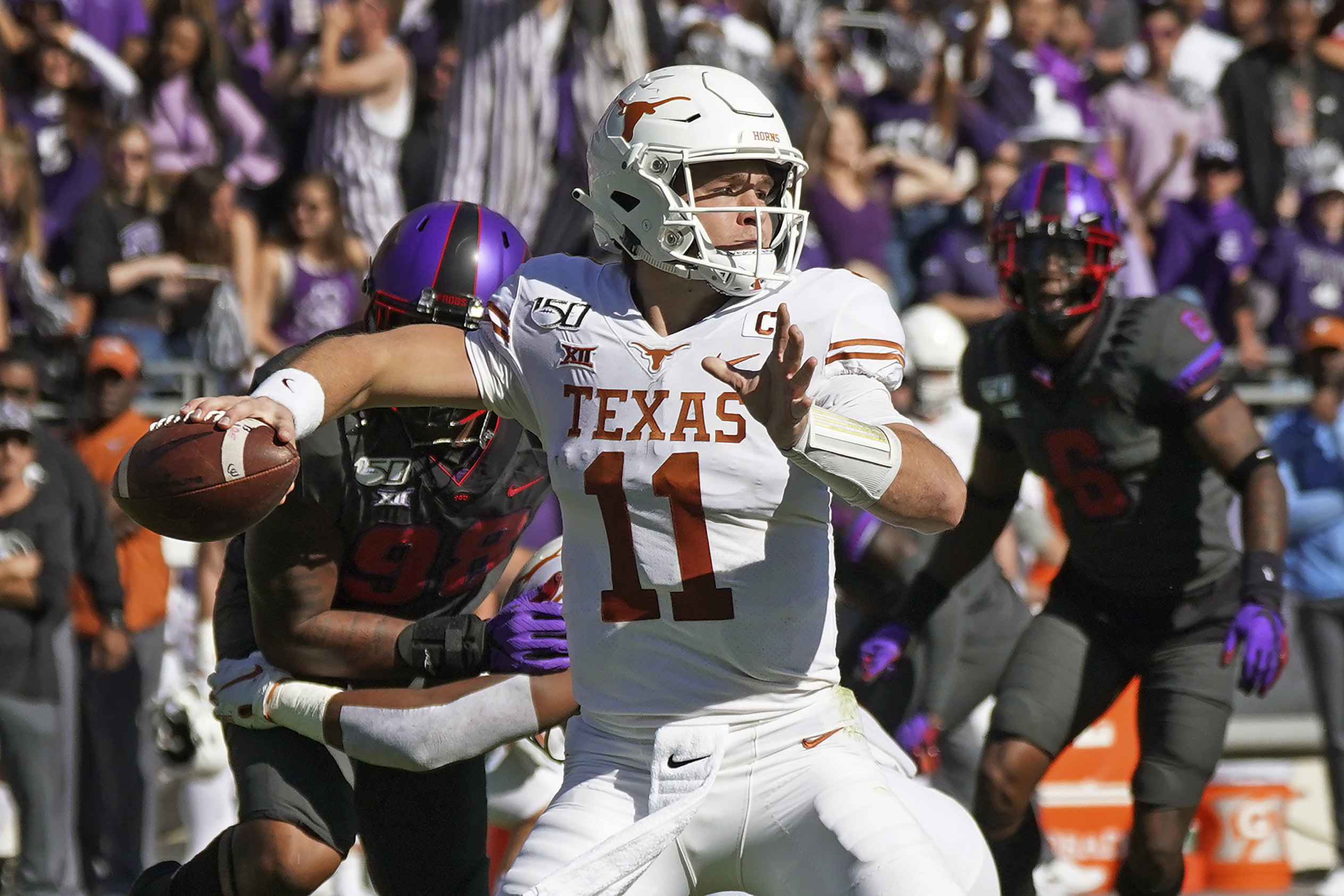 Duggan shines, Ehlinger doesn't, TCU tops No. 15 Texas 37-27