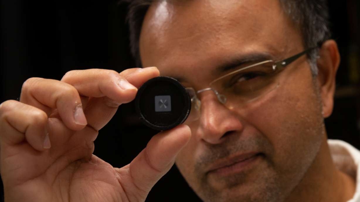 University of Utah engineers develop ultrathin camera lens