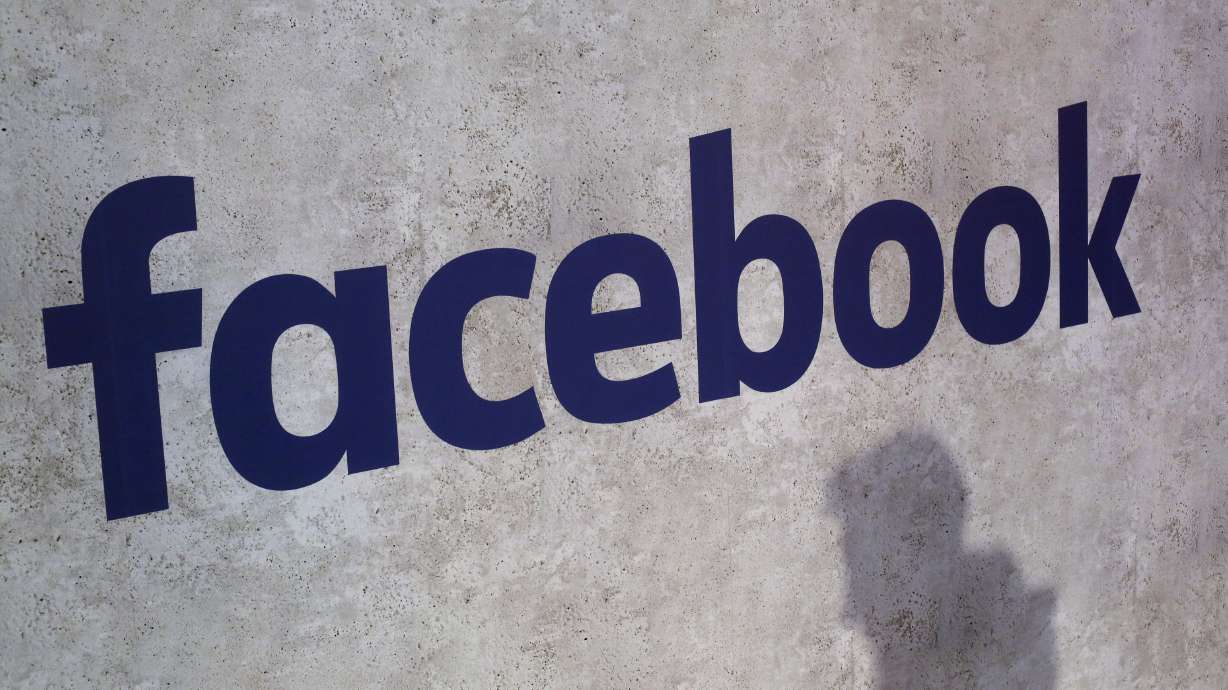 Facebook agrees to pay fine in Cambridge Analytica scandal